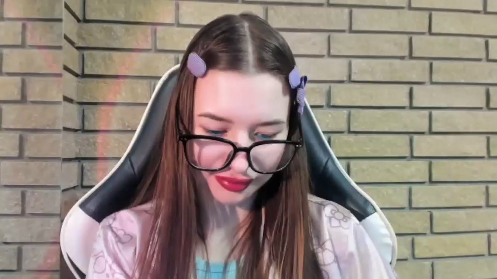 Gallery image thumbnail from DiscoGirl's myfreecams stream on, 11/16/2025, 14:08 image 7 of 20
