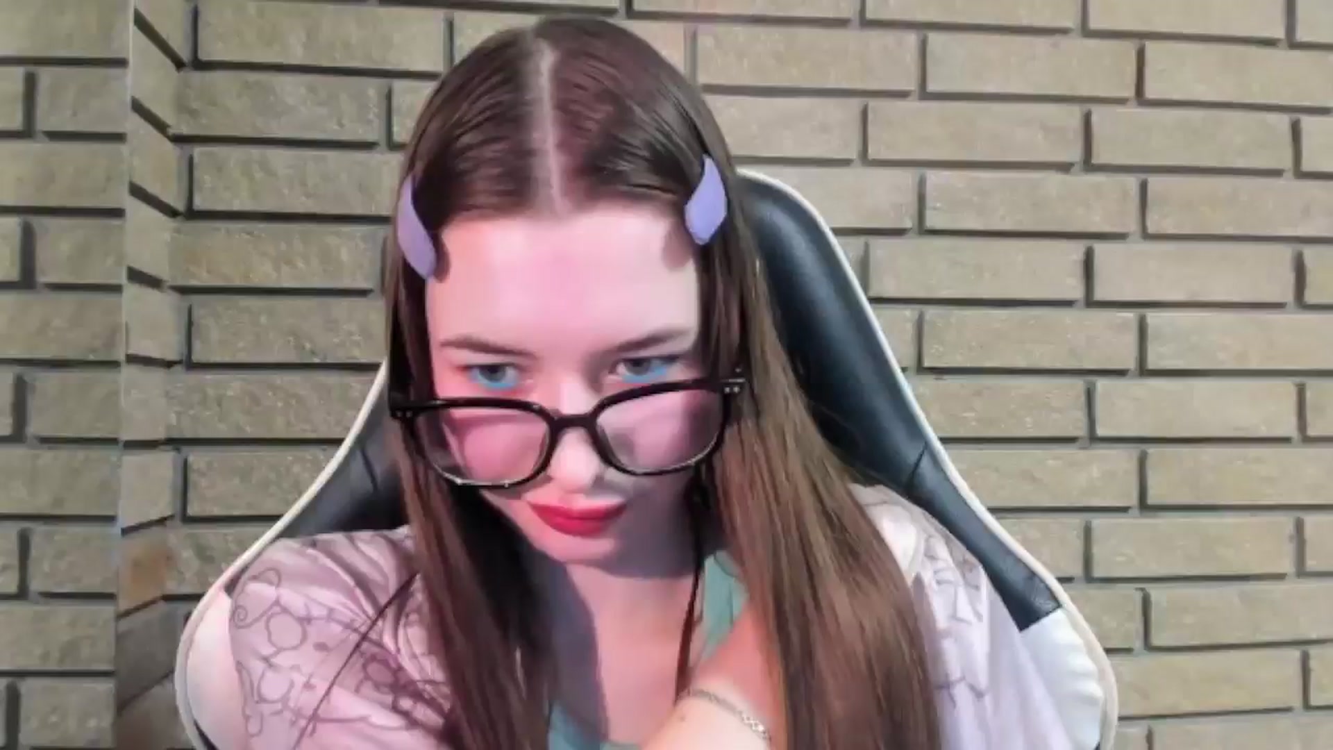 Gallery image thumbnail from DiscoGirl's myfreecams stream on, 11/16/2025, 15:32 image 18 of 20