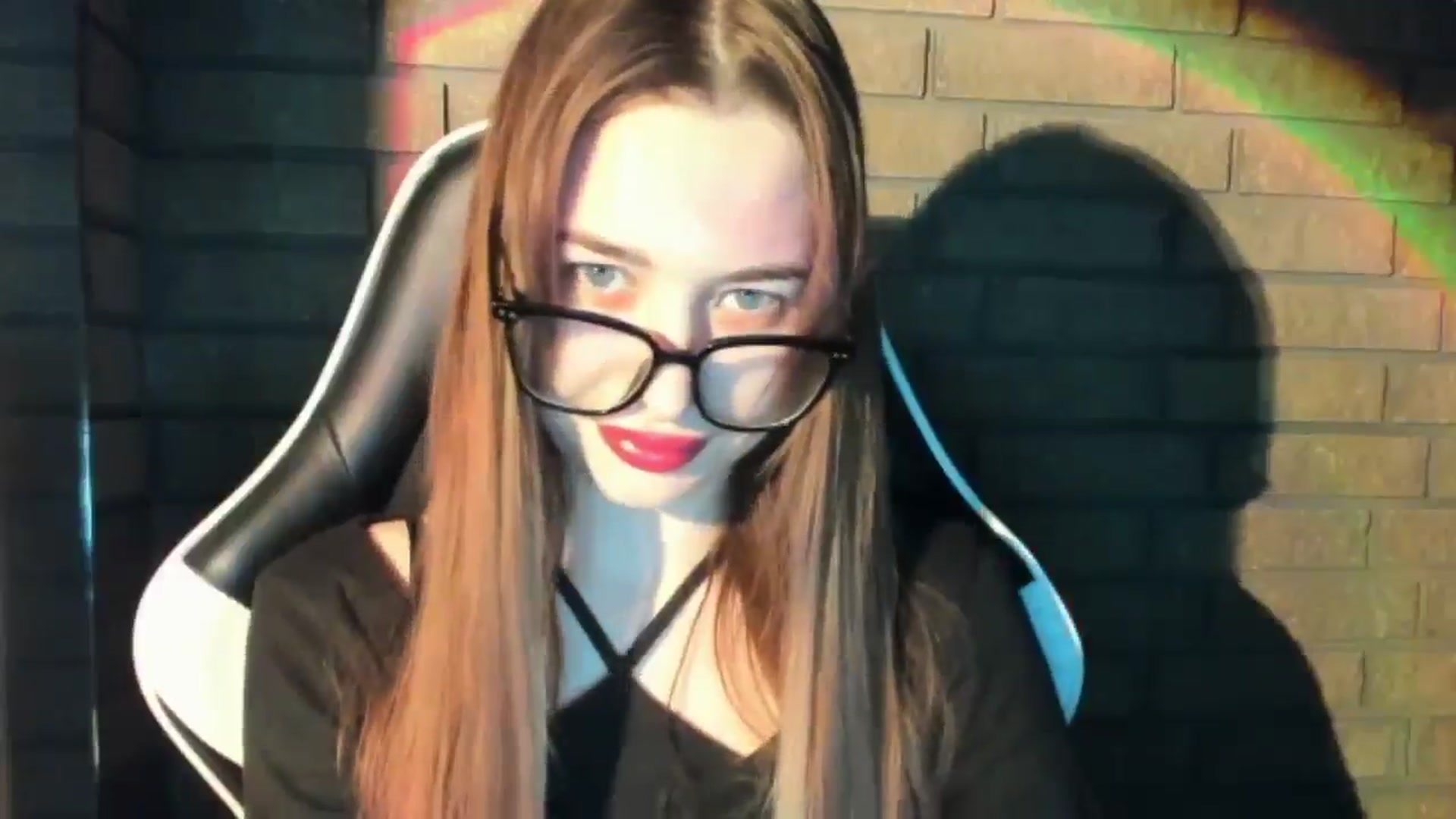 Gallery image thumbnail from DiscoGirl's myfreecams stream on, 12/07/2025, 13:52 image 5 of 20