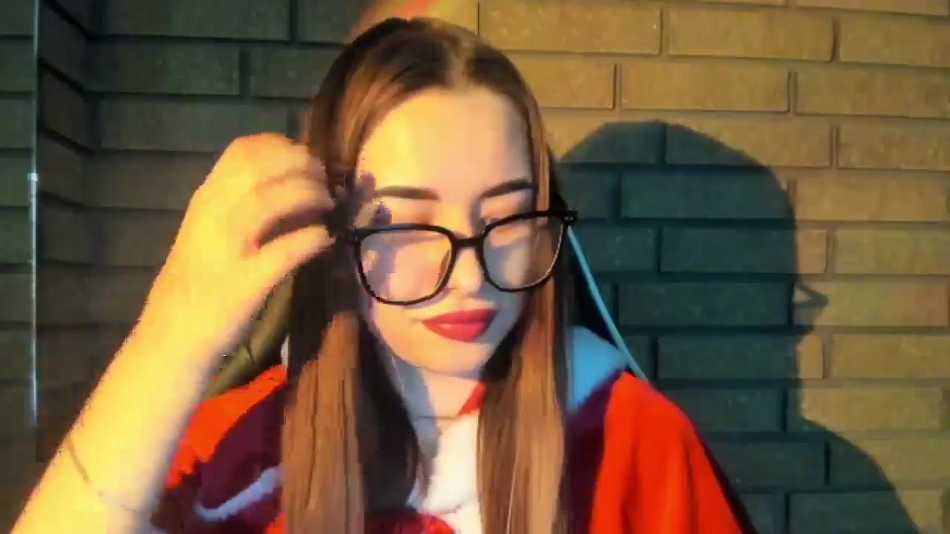 Gallery image thumbnail from DiscoGirl's myfreecams stream on, 12/23/2025, 18:10 image 19 of 20