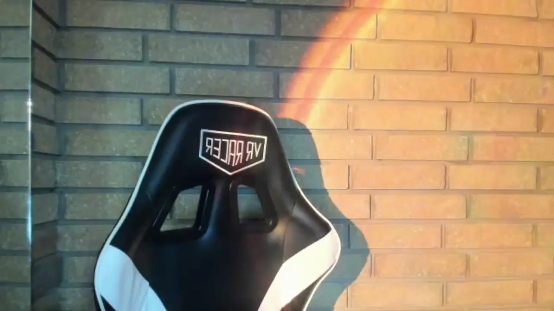 Gallery image thumbnail from DiscoGirl's myfreecams stream on, 12/23/2025, 18:10 image 11 of 20