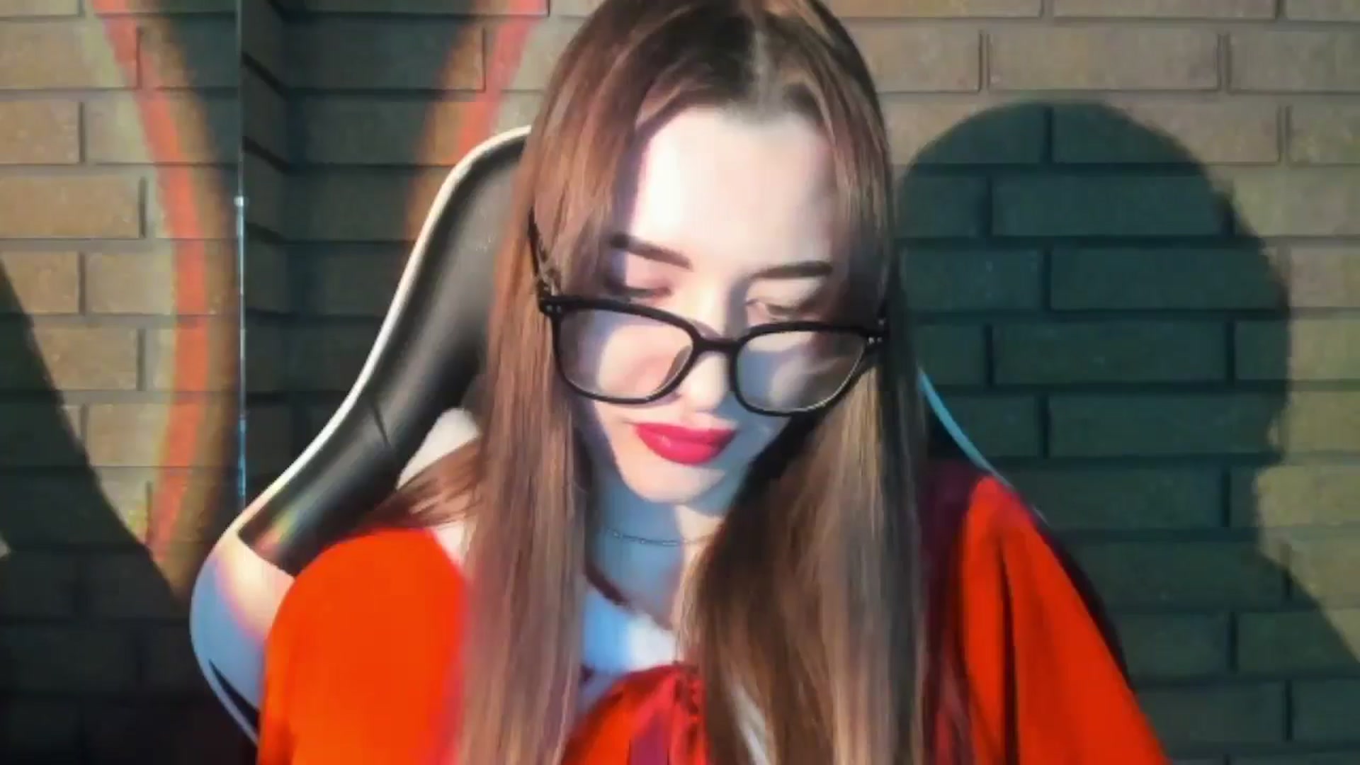 Gallery image thumbnail from DiscoGirl's myfreecams stream on, 12/24/2025, 12:41 image 10 of 20