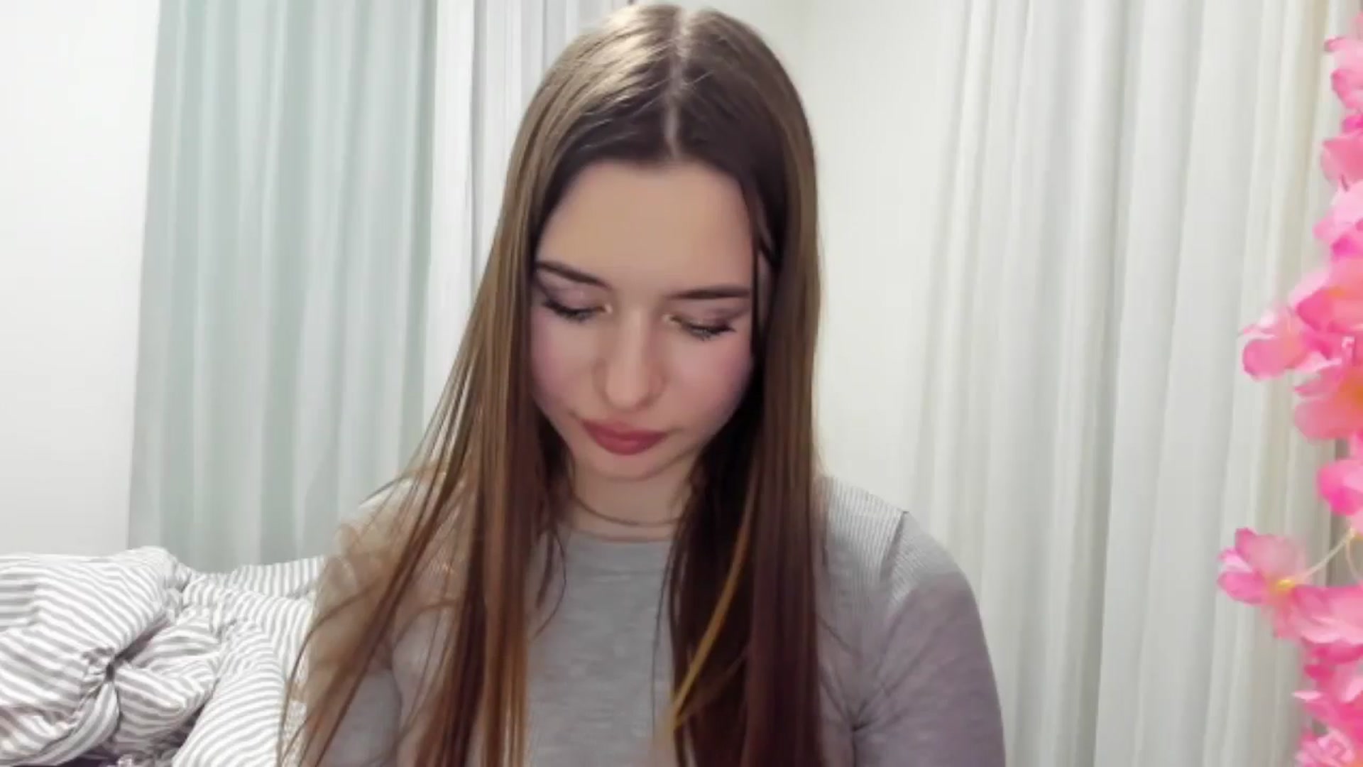 Gallery image thumbnail from DiscoGirl's myfreecams stream on, 01/12/2026, 20:13 image 17 of 20