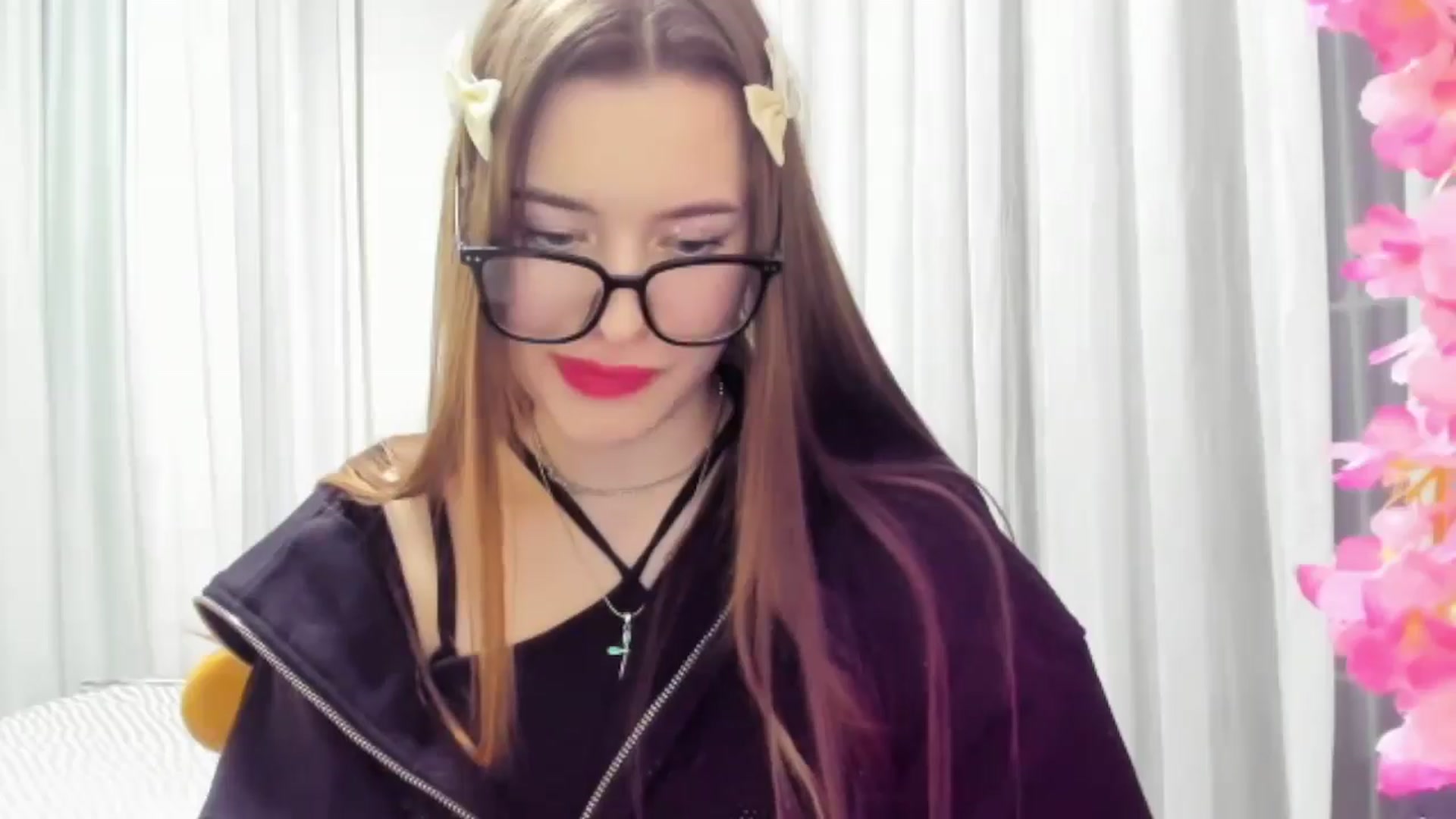 Gallery image thumbnail from DiscoGirl's myfreecams stream on, 01/14/2026, 18:34 image 9 of 20