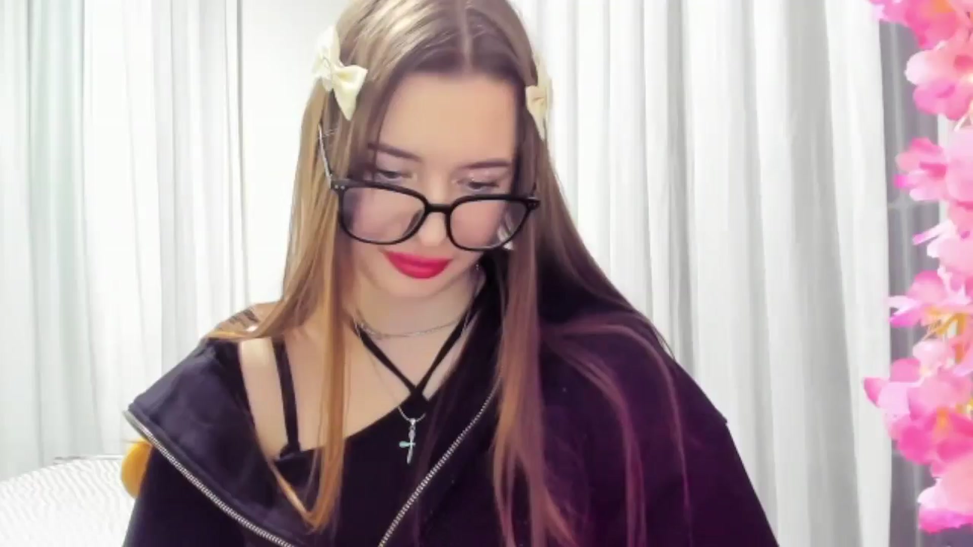 Gallery image thumbnail from DiscoGirl's myfreecams stream on, 01/14/2026, 18:34 image 11 of 20