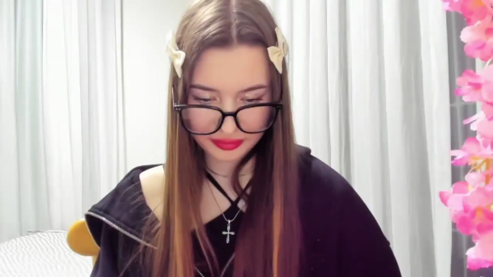 Gallery image thumbnail from DiscoGirl's myfreecams stream on, 01/14/2026, 19:09 image 10 of 20
