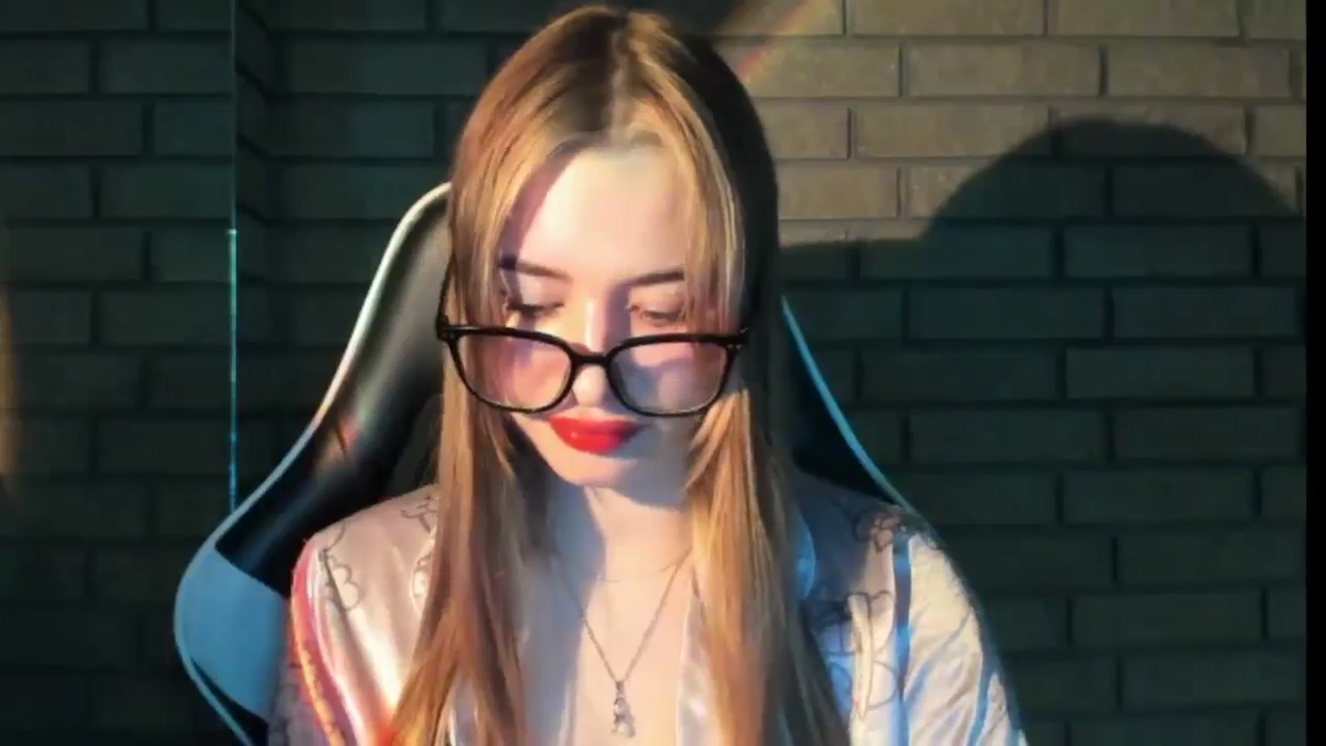 Gallery image thumbnail from DiscoGirl's myfreecams stream on, 02/14/2026, 15:33 image 15 of 20