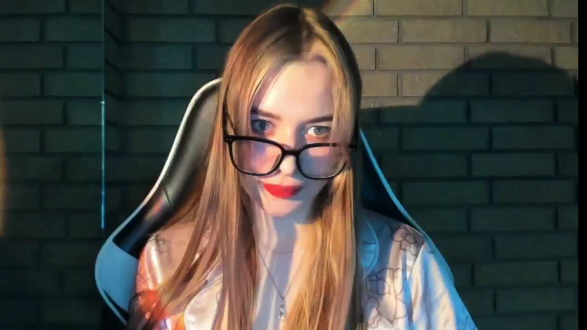 Gallery image thumbnail from DiscoGirl's myfreecams stream on, 02/14/2026, 15:33 image 17 of 20