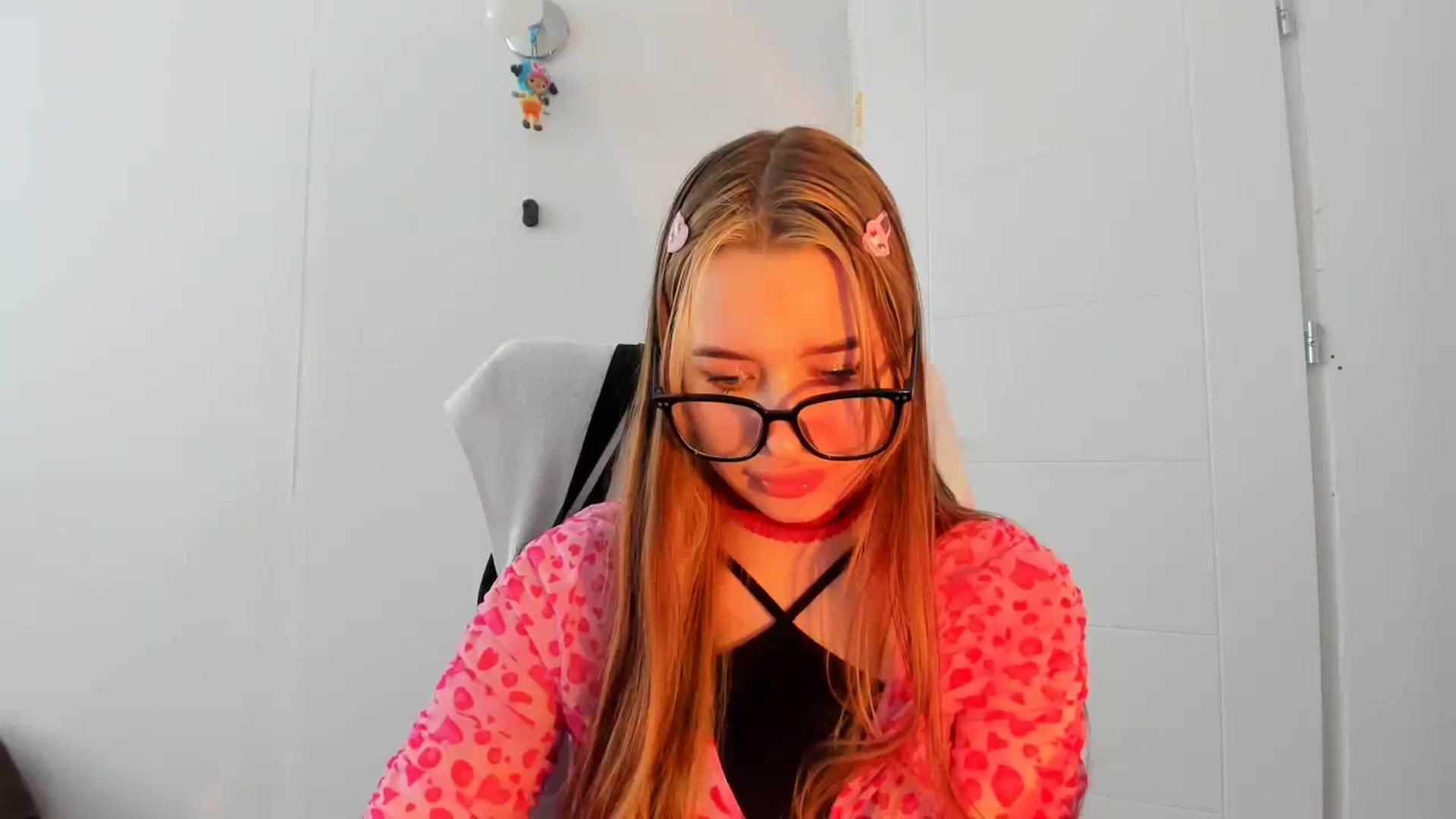 Gallery image thumbnail from DiscoGirl's myfreecams stream on, 02/24/2026, 12:39 image 7 of 20