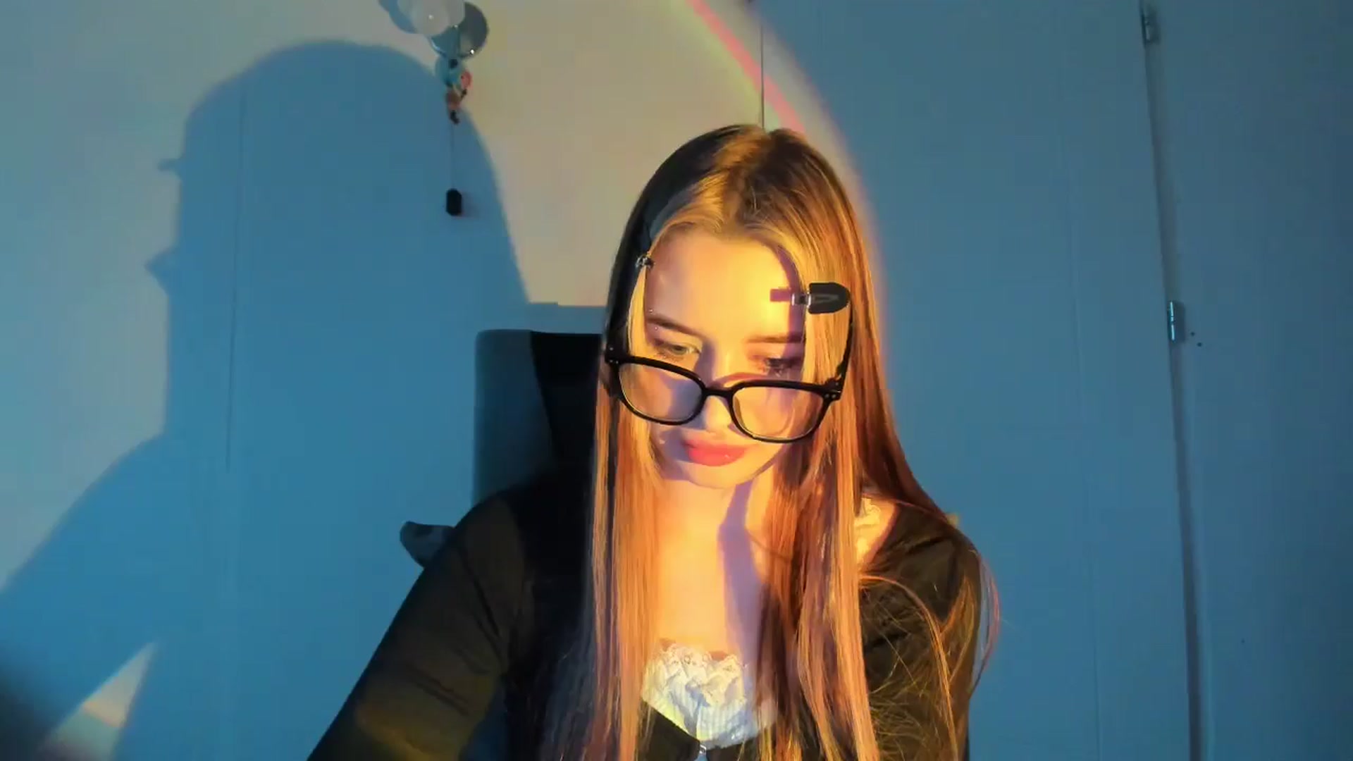 Gallery image thumbnail from DiscoGirl's myfreecams stream on, 02/25/2026, 16:23 image 3 of 20