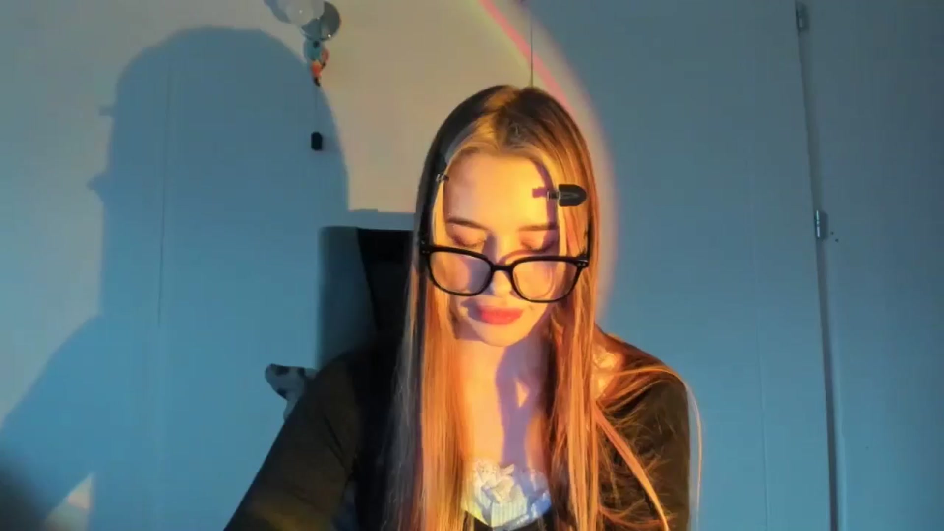 Gallery image thumbnail from DiscoGirl's myfreecams stream on, 02/25/2026, 16:23 image 18 of 20