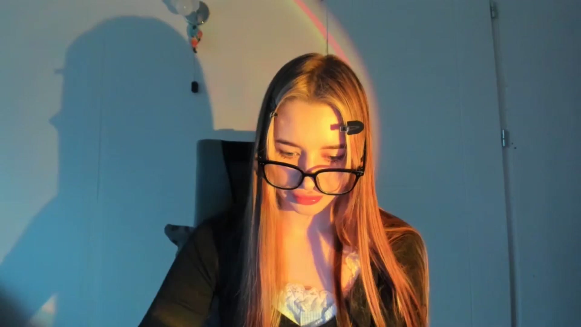 Gallery image thumbnail from DiscoGirl's myfreecams stream on, 02/25/2026, 16:23 image 15 of 20