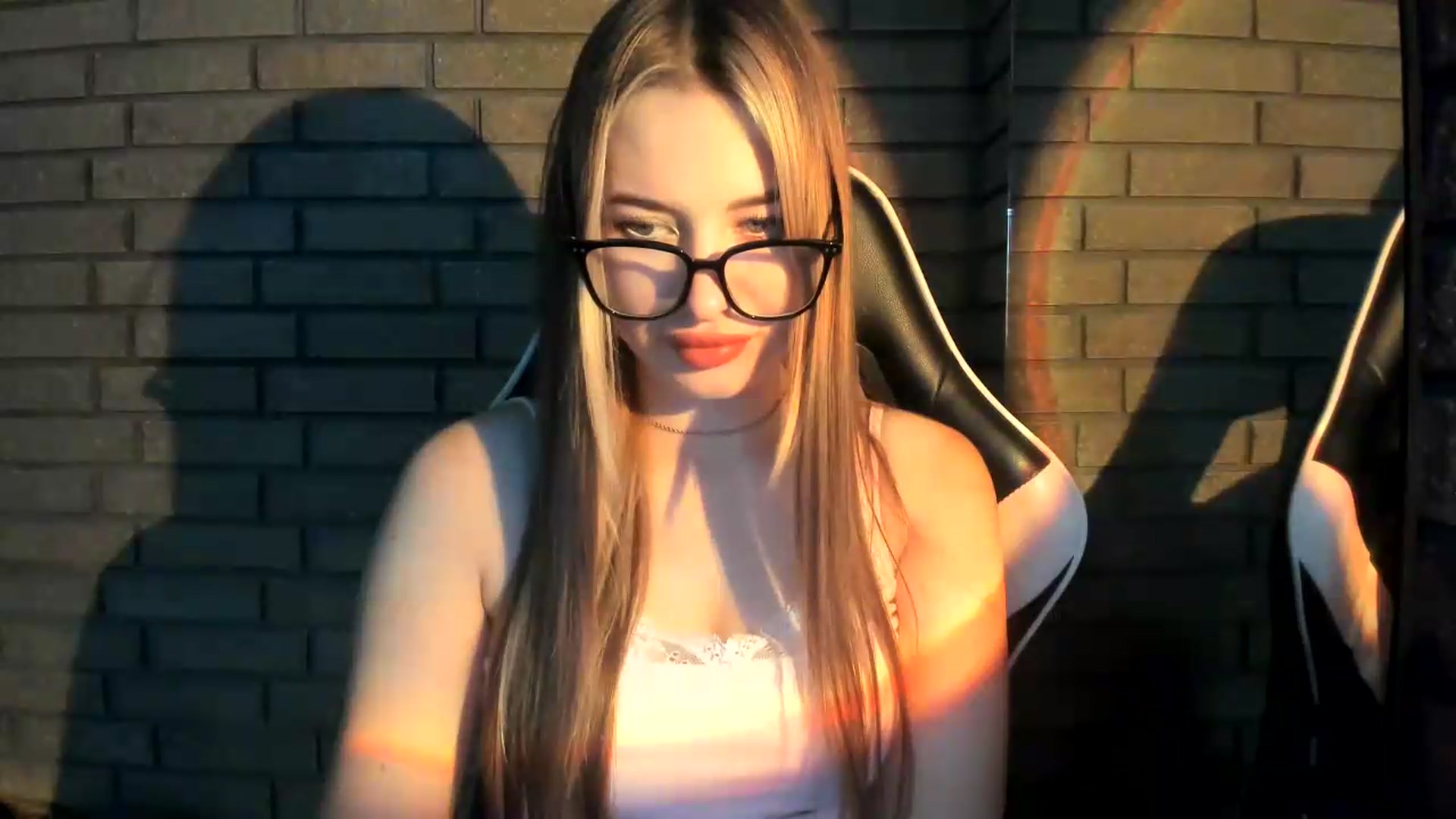 Gallery image thumbnail from DiscoGirl's myfreecams stream on, 07/07/2026, 09:40 image 4 of 20