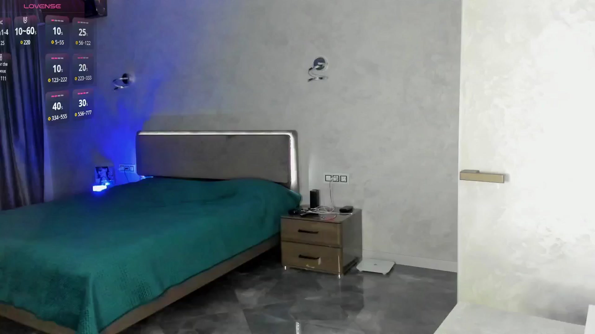 Gallery image thumbnail from DivaK_'s myfreecams stream on, 10/17/2024, 21:41 image 1 of 20