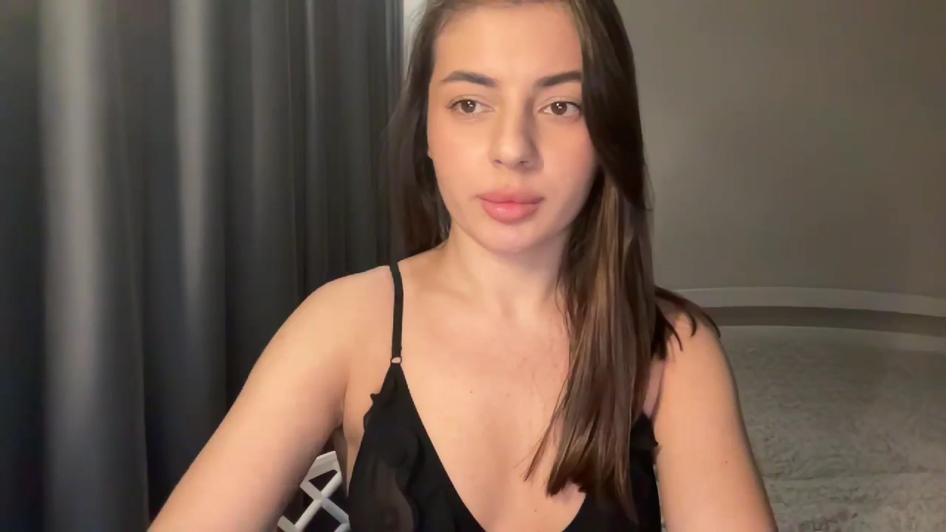 Gallery image thumbnail from Diva_Oliva1's myfreecams stream on, 01/18/2024, 22:08 image 6 of 20