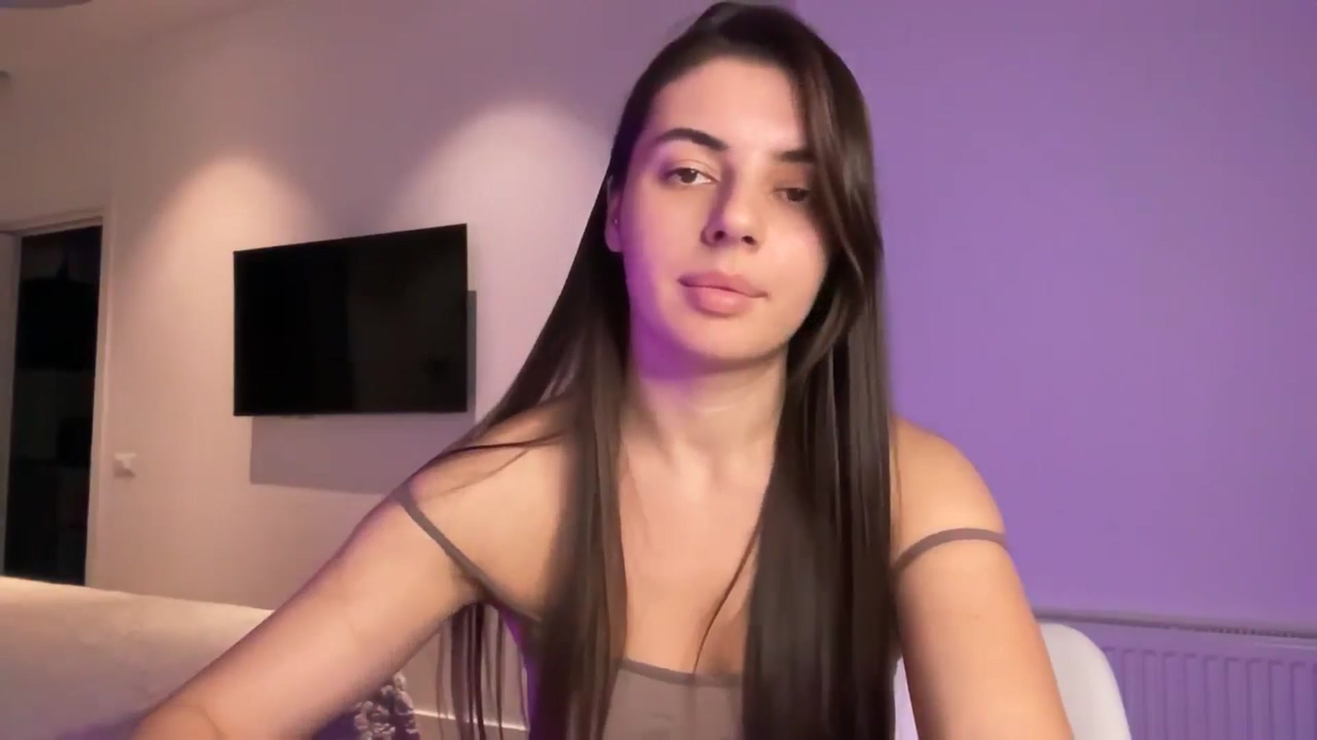 Gallery image thumbnail from Diva_Oliva1's myfreecams stream on, 11/08/2025, 17:23 image 13 of 20