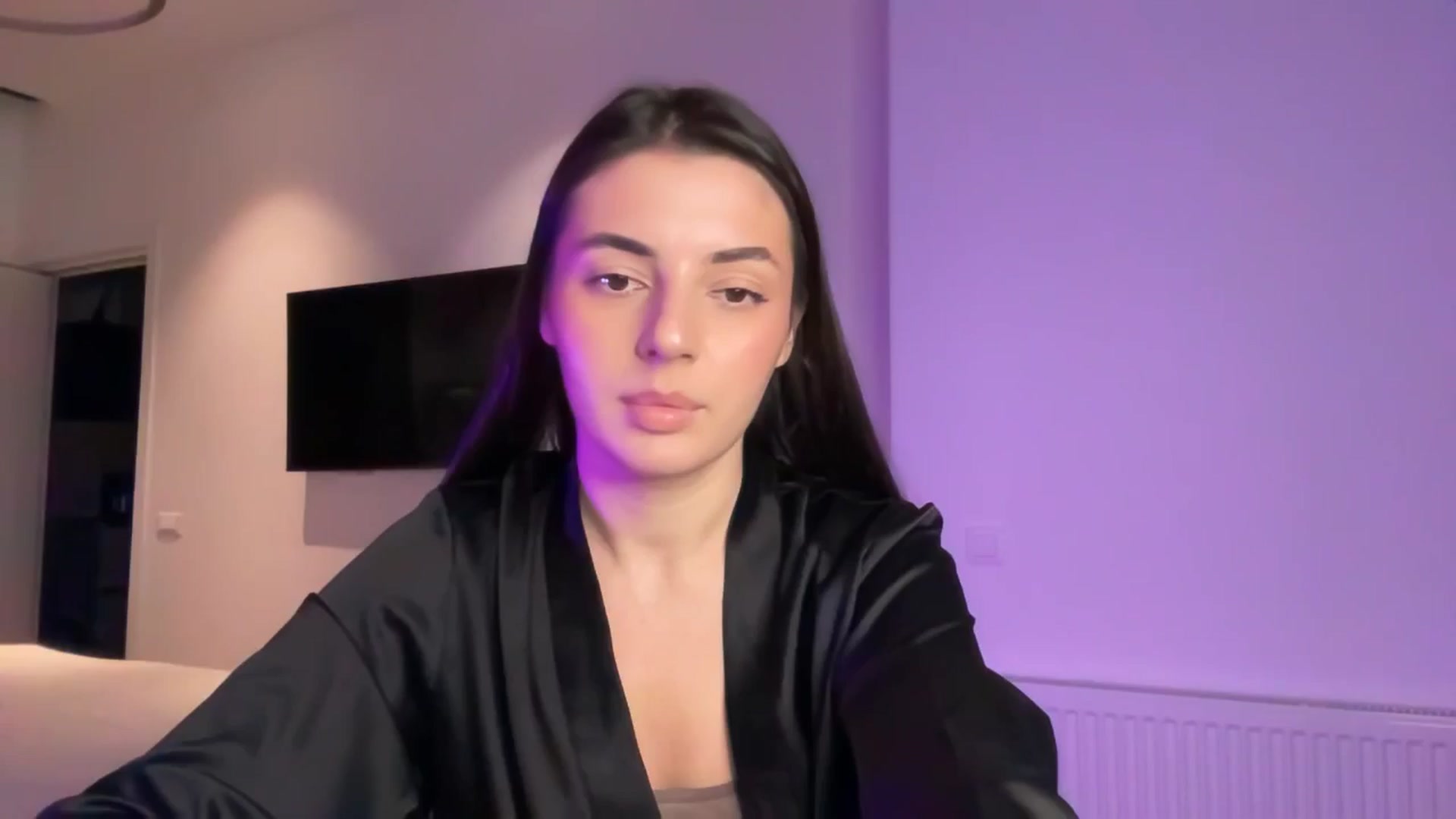 Gallery image thumbnail from Diva_Oliva1's myfreecams stream on, 12/05/2025, 20:58 image 16 of 20