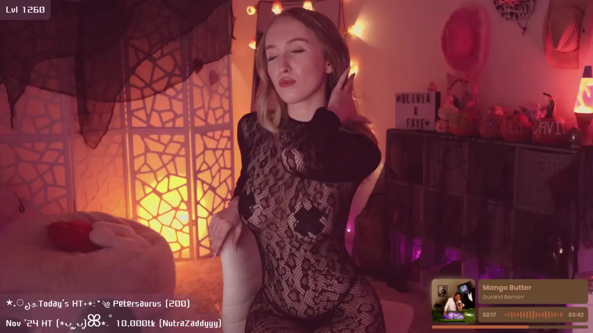 Gallery image thumbnail from DivaxFaye's myfreecams stream on, 11/13/2024, 06:12 image 6 of 20