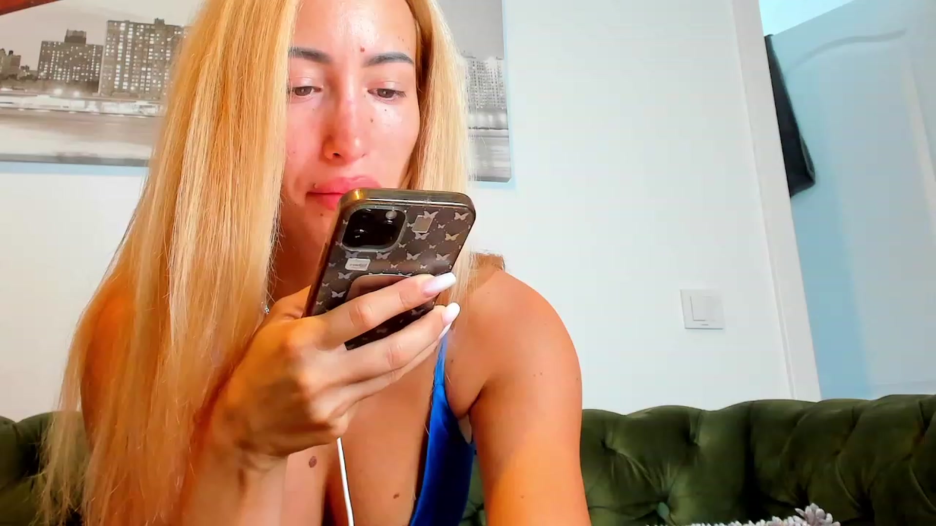Gallery image thumbnail from DivineBaby's myfreecams stream on, 09/19/2023, 09:28 image 11 of 20