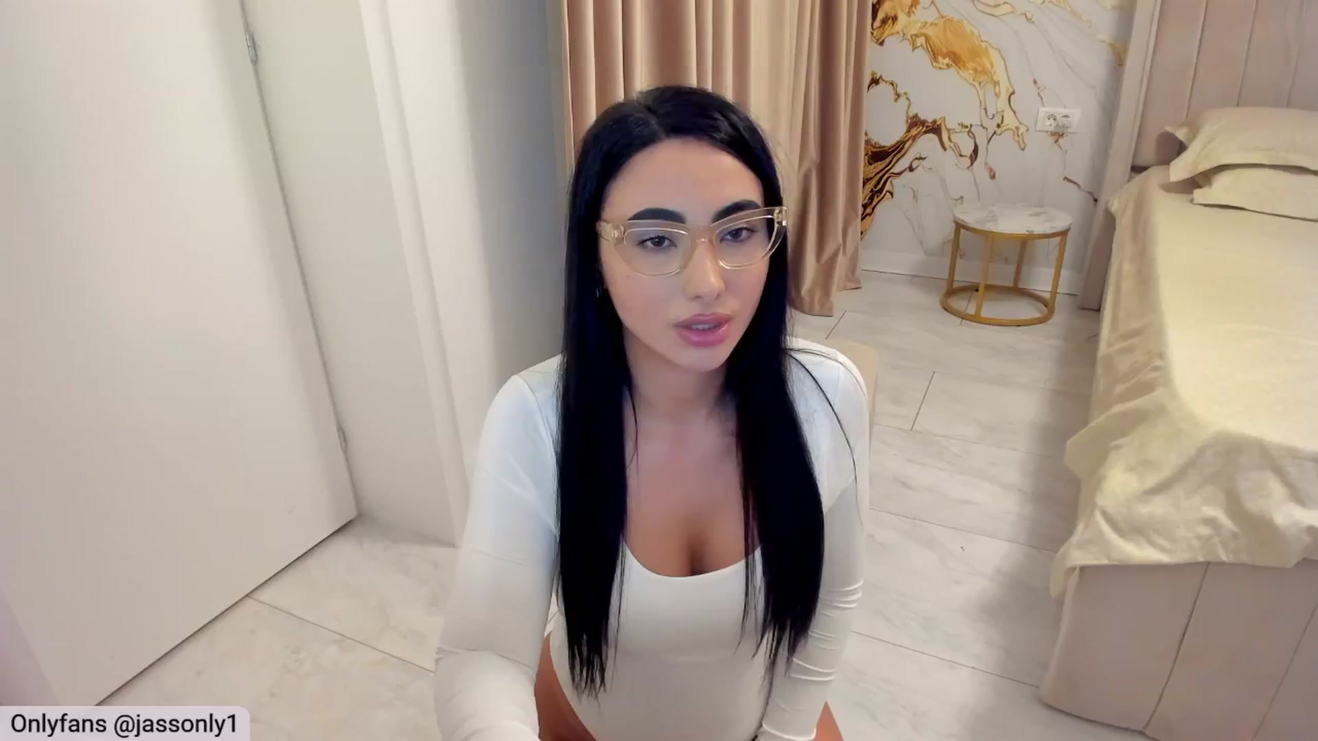 Gallery image thumbnail from DivineJass's myfreecams stream on, 12/17/2025, 18:01 image 19 of 20