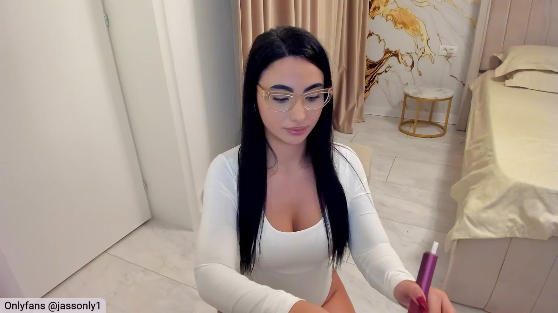 Gallery image thumbnail from DivineJass's myfreecams stream on, 12/17/2025, 18:01 image 15 of 20