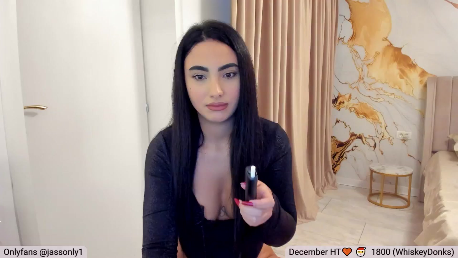 Gallery image thumbnail from DivineJass's myfreecams stream on, 12/19/2025, 14:14 image 3 of 20