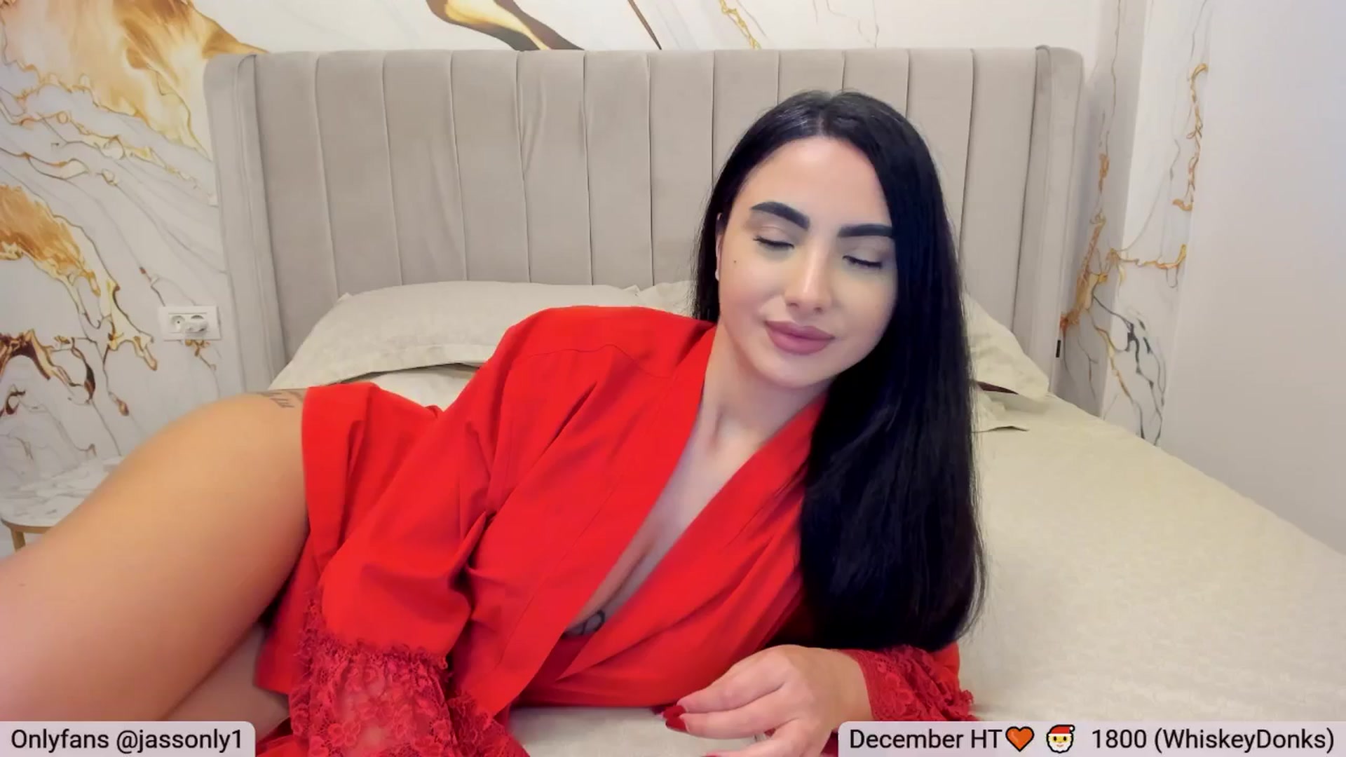 Gallery image thumbnail from DivineJass's myfreecams stream on, 12/22/2025, 13:47 image 10 of 20
