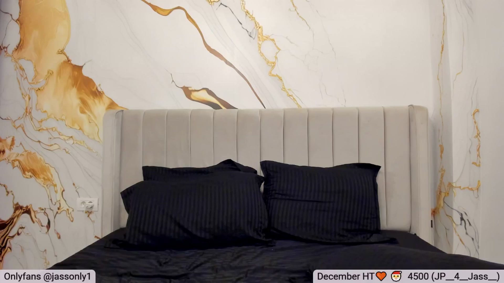 Gallery image thumbnail from DivineJass's myfreecams stream on, 12/26/2025, 21:23 image 7 of 20