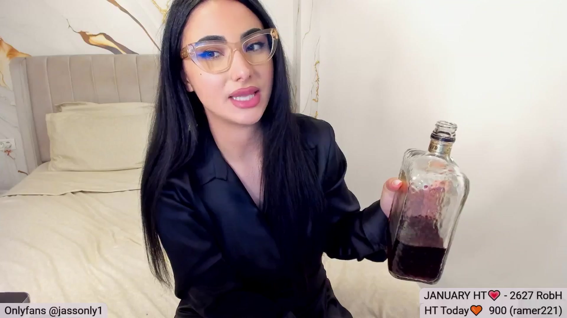 Gallery image thumbnail from DivineJass's myfreecams stream on, 01/03/2026, 21:34 image 18 of 20