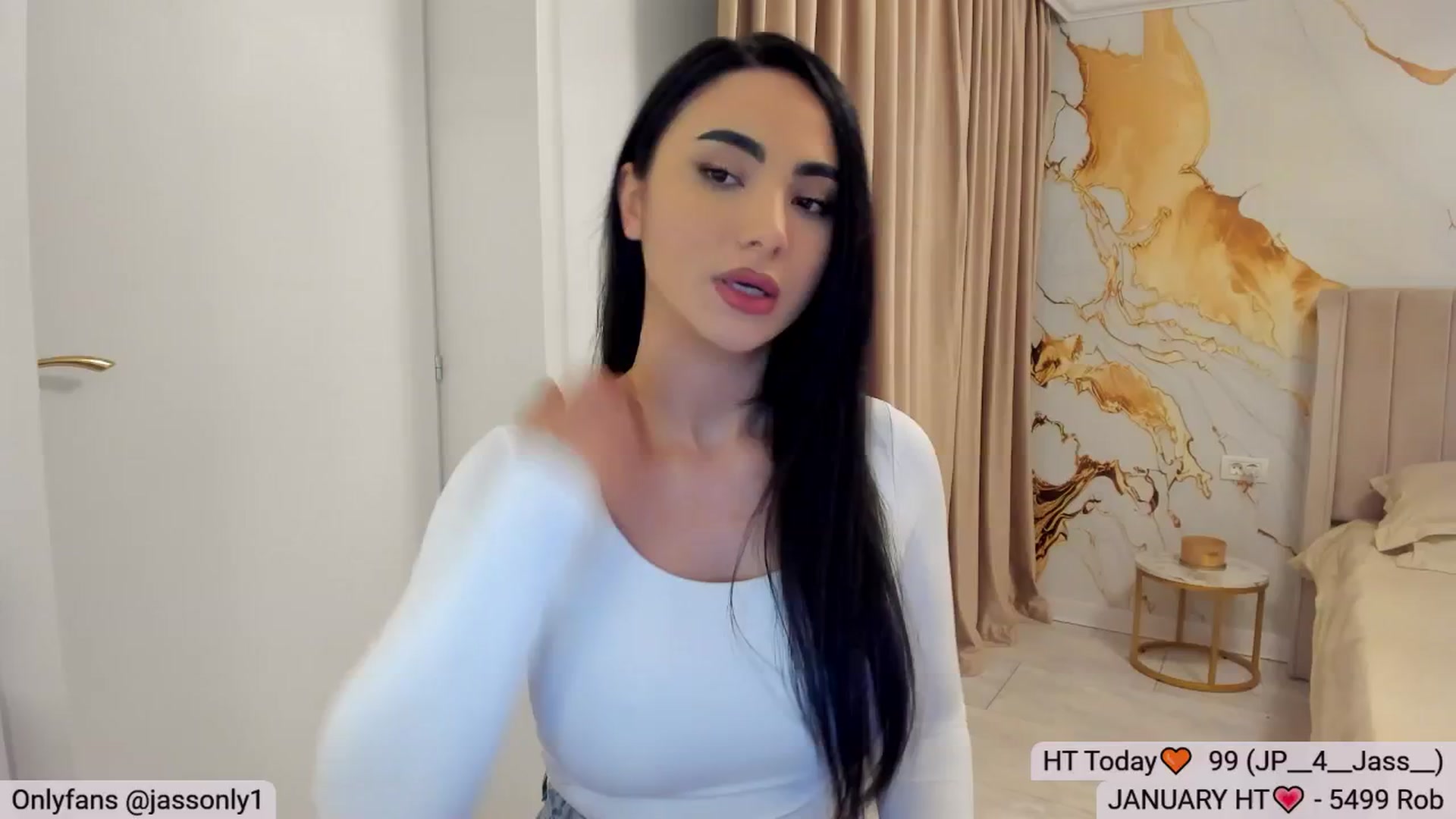 Gallery image thumbnail from DivineJass's myfreecams stream on, 01/10/2026, 18:14 image 13 of 20