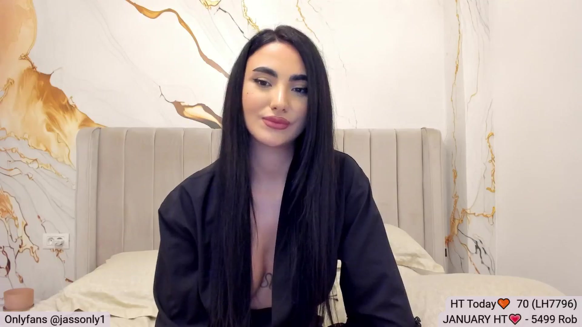 Gallery image thumbnail from DivineJass's myfreecams stream on, 01/14/2026, 20:31 image 14 of 20