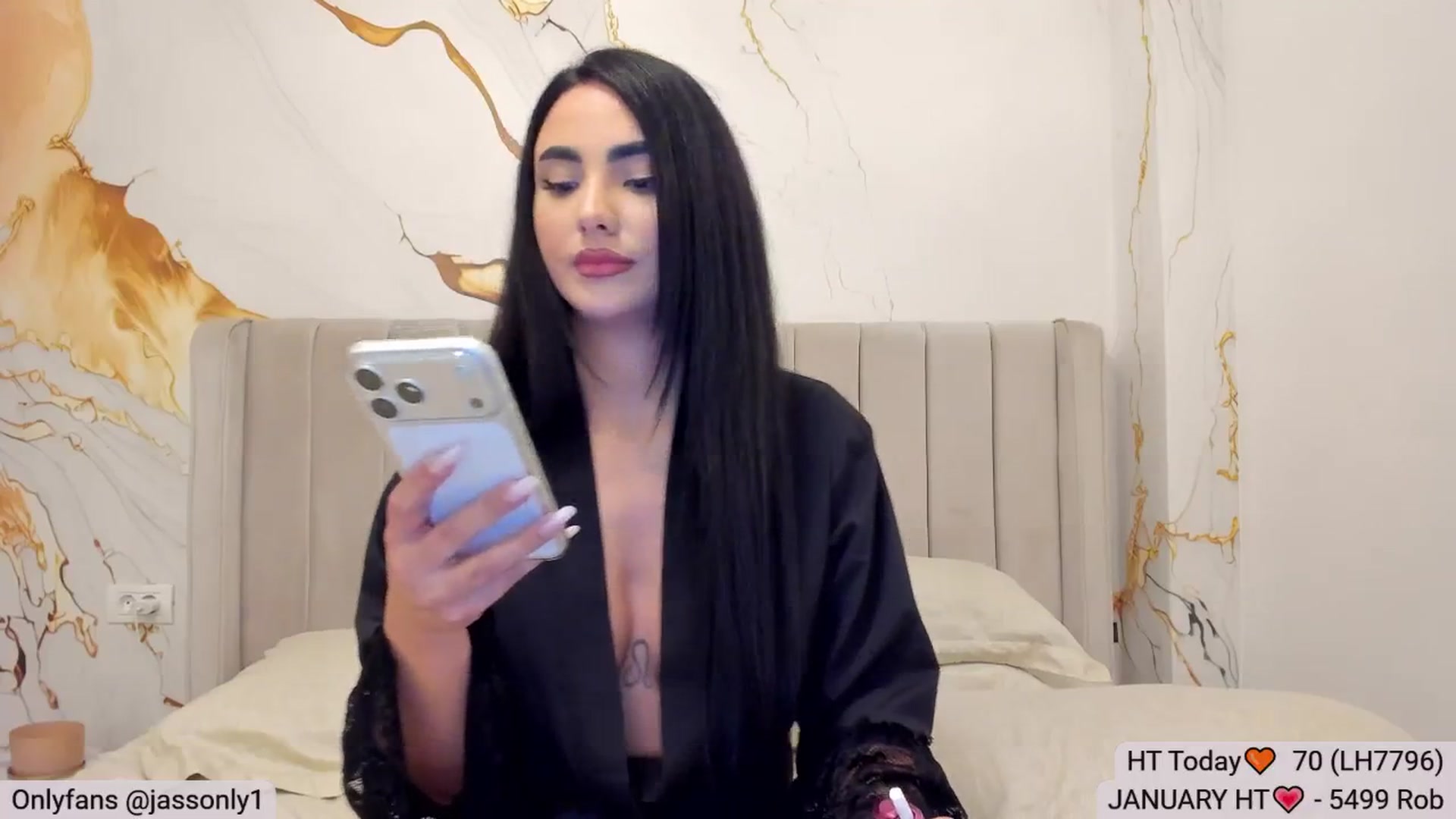 Gallery image thumbnail from DivineJass's myfreecams stream on, 01/14/2026, 20:31 image 13 of 20