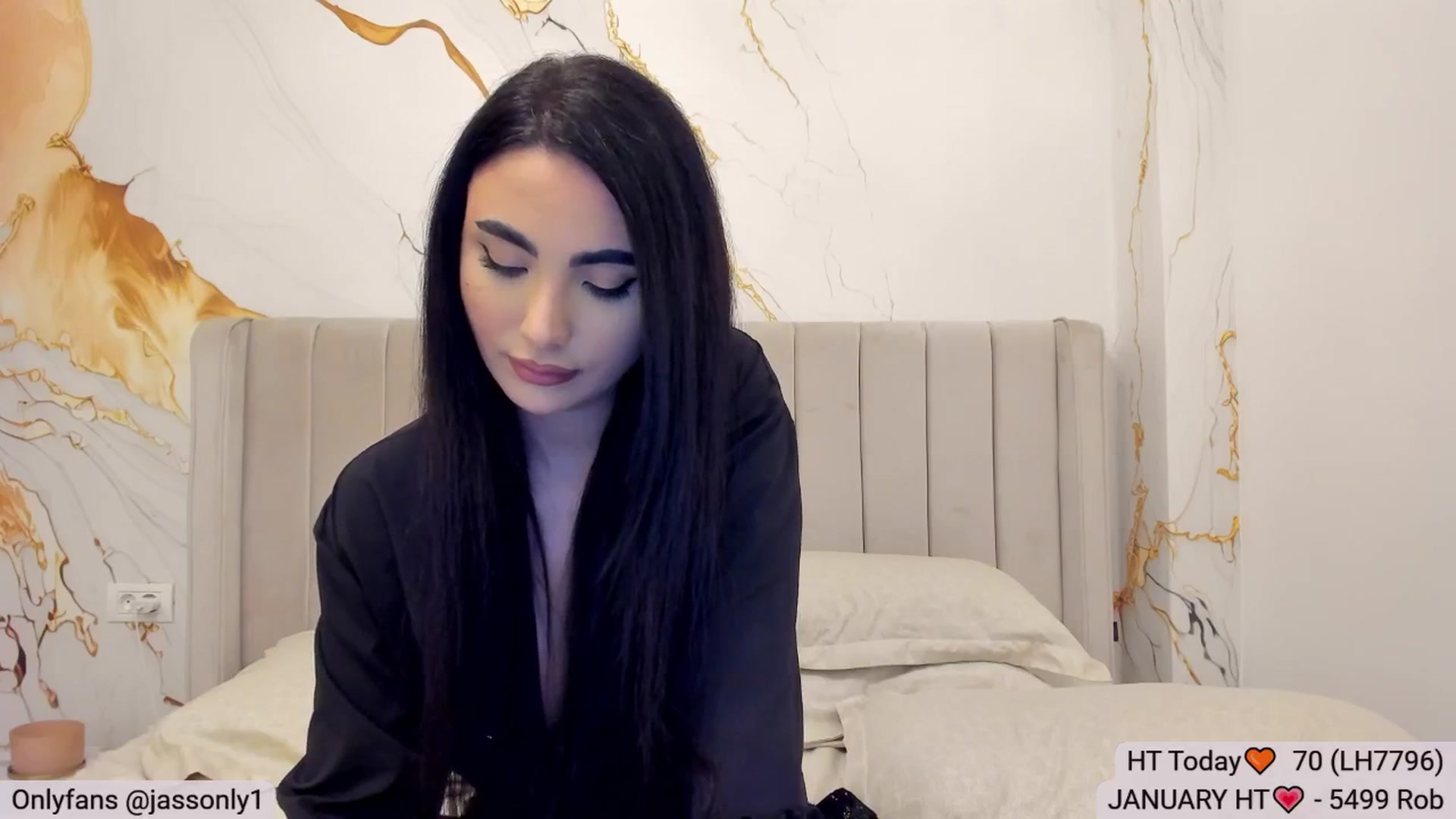 Gallery image thumbnail from DivineJass's myfreecams stream on, 01/14/2026, 20:31 image 12 of 20