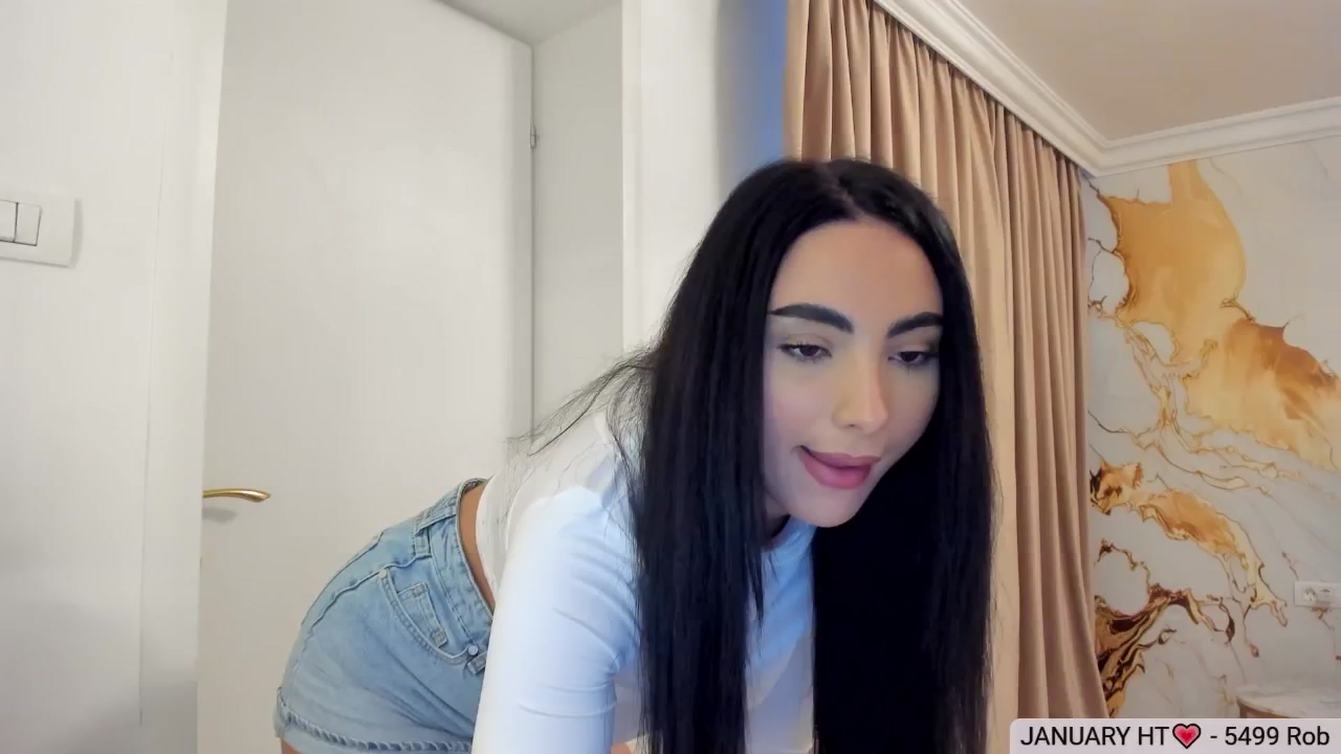 Gallery image thumbnail from DivineJass's myfreecams stream on, 01/21/2026, 14:07 image 10 of 20