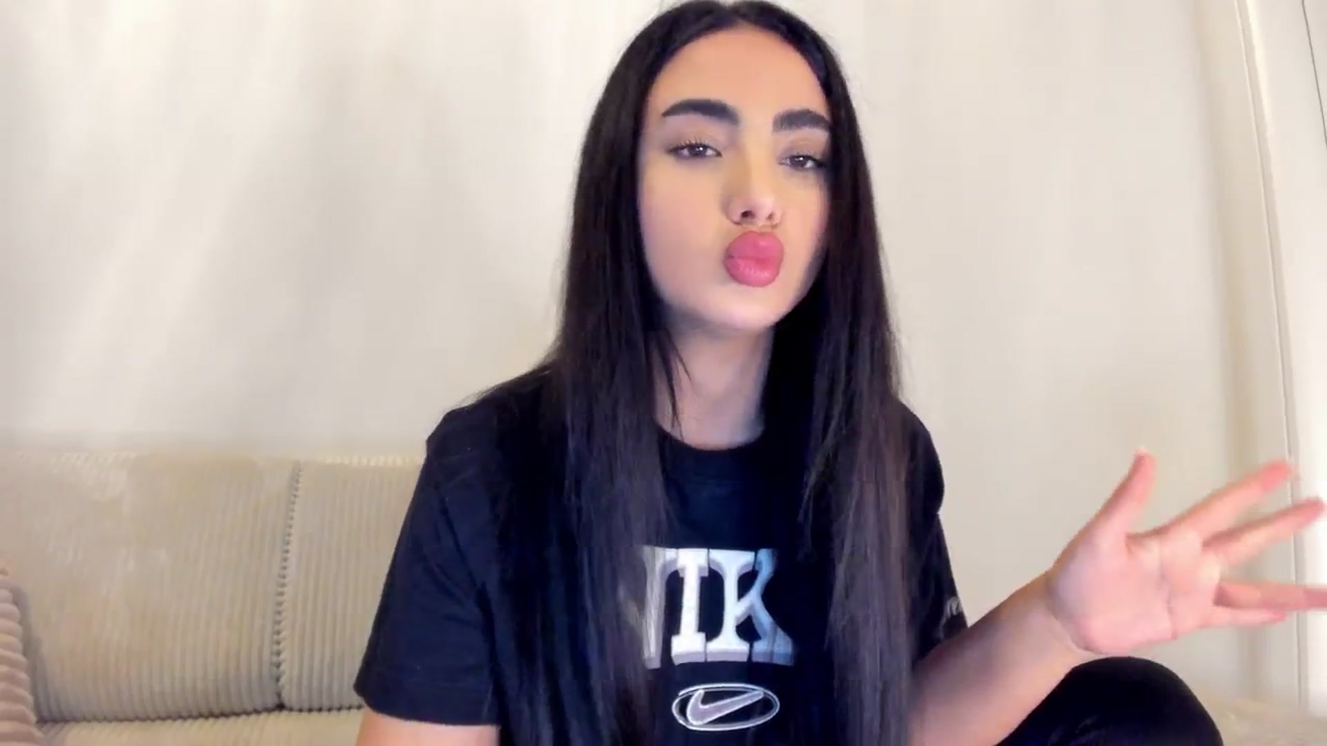 Gallery image thumbnail from DivineJass's myfreecams stream on, 01/23/2026, 17:11 image 8 of 20