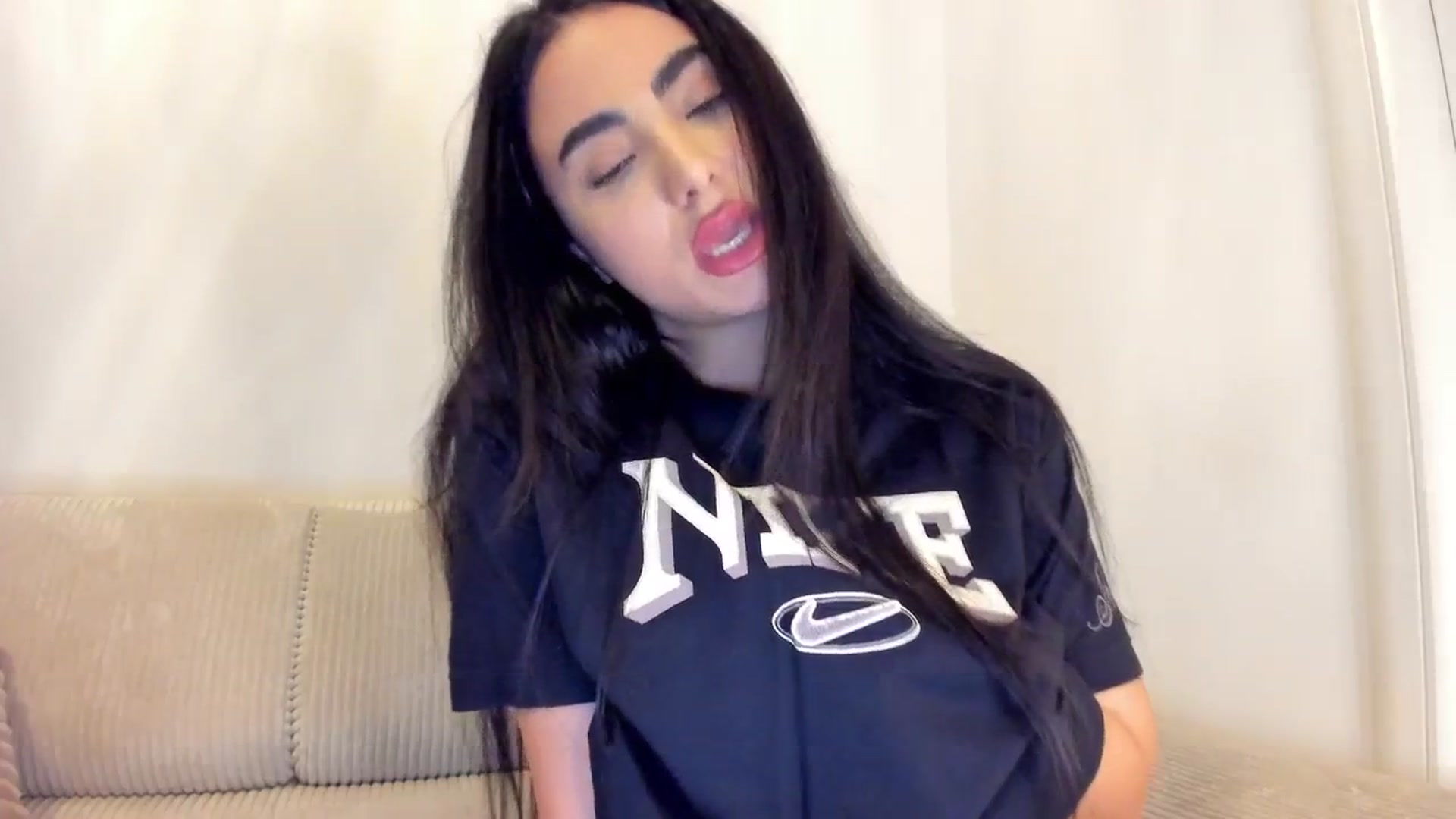 Gallery image thumbnail from DivineJass's myfreecams stream on, 01/23/2026, 17:11 image 13 of 20