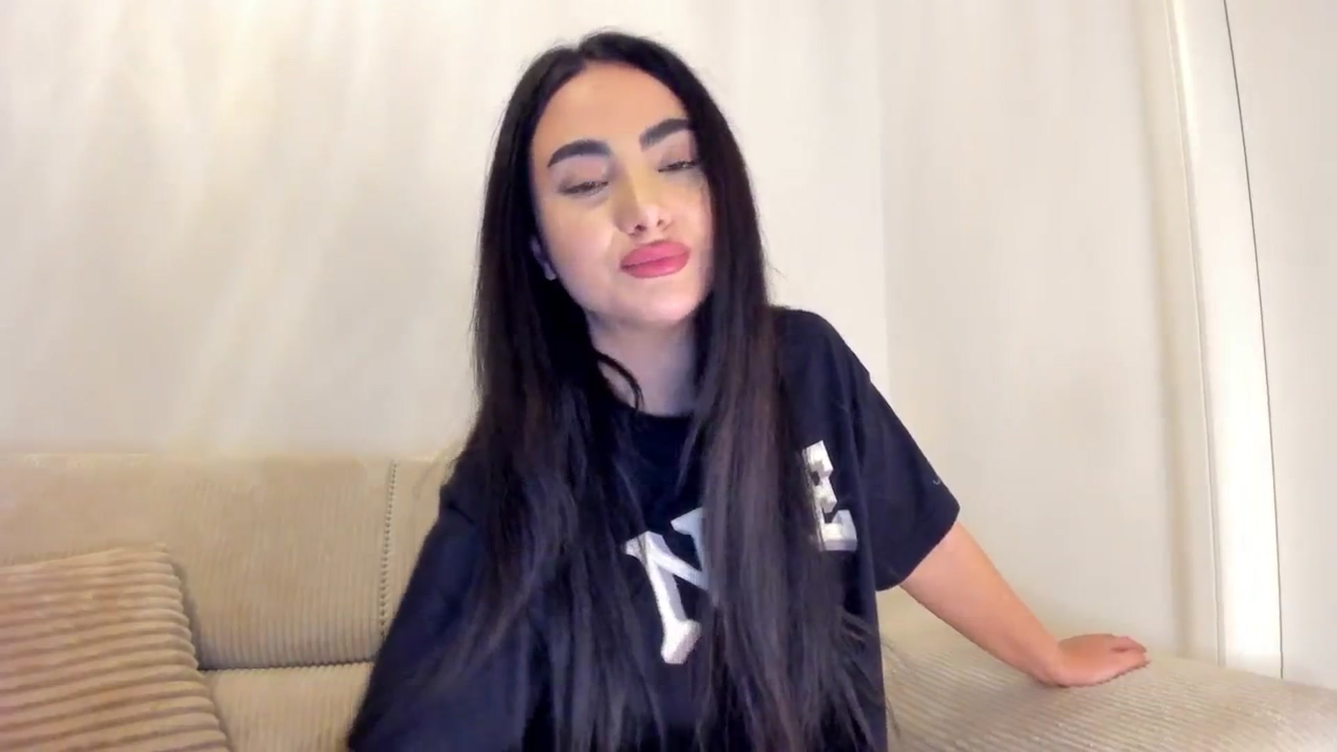 Gallery image thumbnail from DivineJass's myfreecams stream on, 01/23/2026, 17:11 image 15 of 20