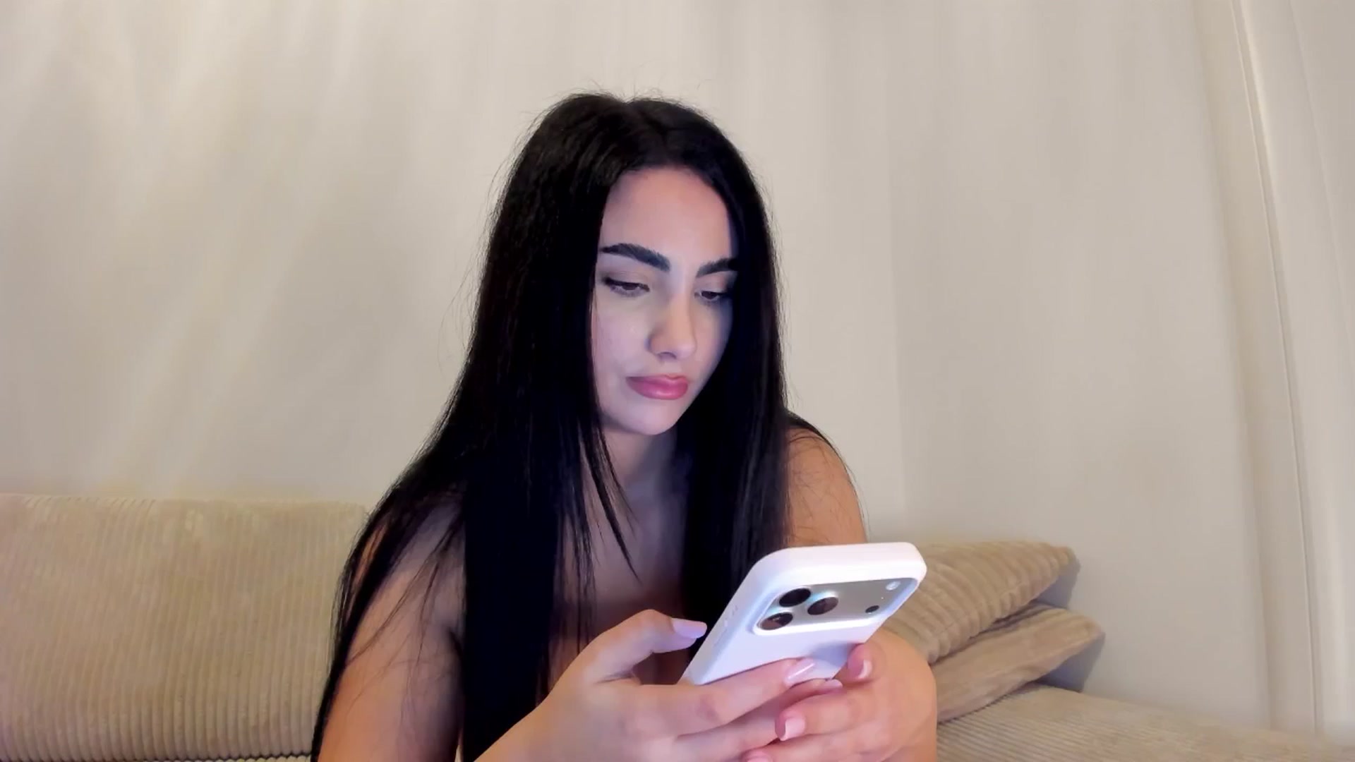Gallery image thumbnail from DivineJass's myfreecams stream on, 01/25/2026, 07:38 image 15 of 20