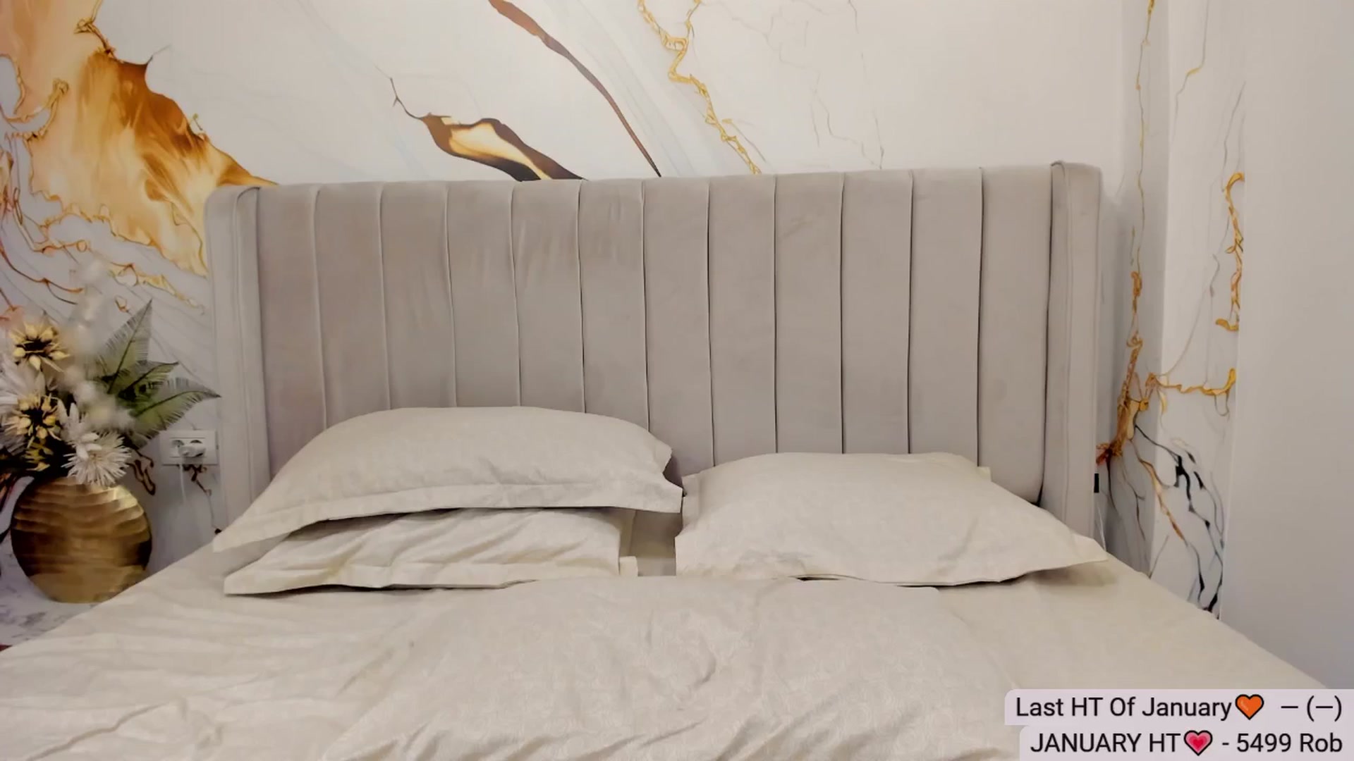 Gallery image thumbnail from DivineJass's myfreecams stream on, 01/31/2026, 15:47 image 6 of 20