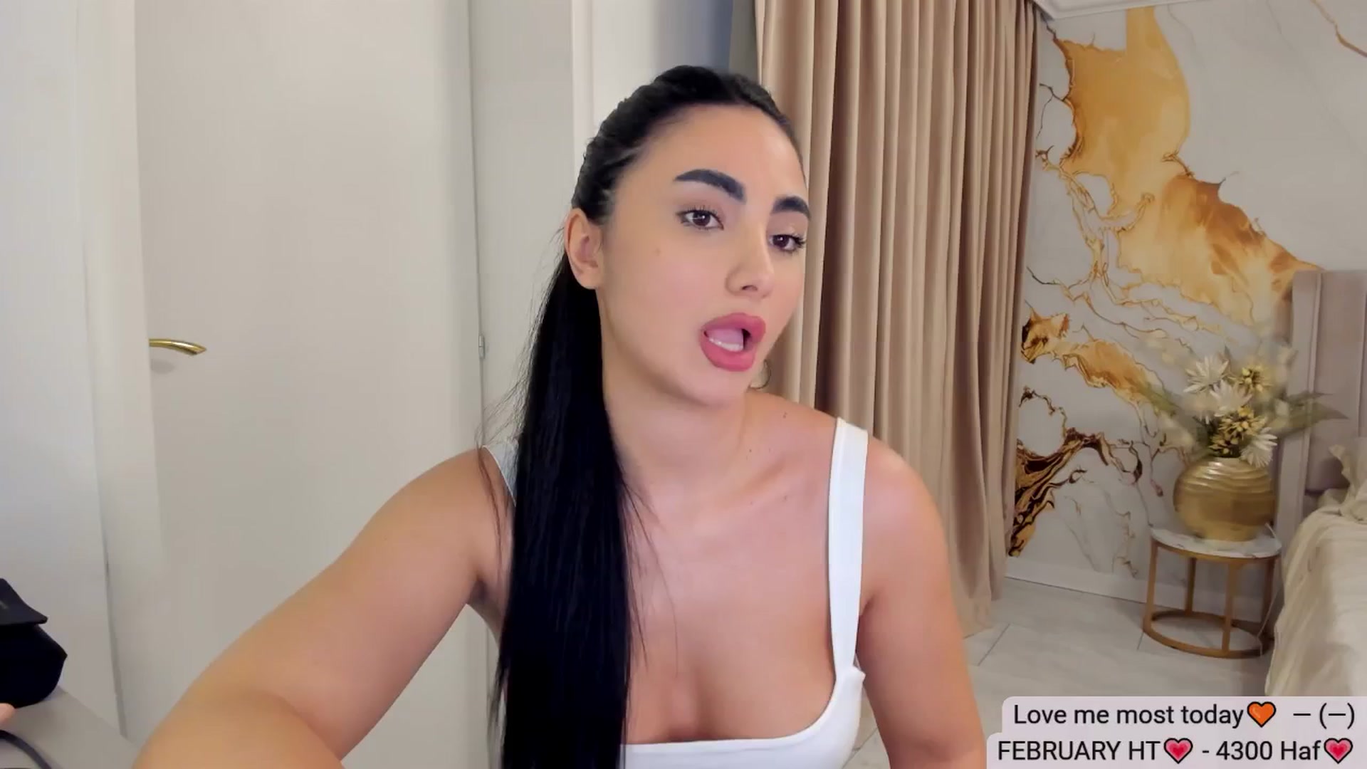Gallery image thumbnail from DivineJass's myfreecams stream on, 02/07/2026, 14:07 image 15 of 20