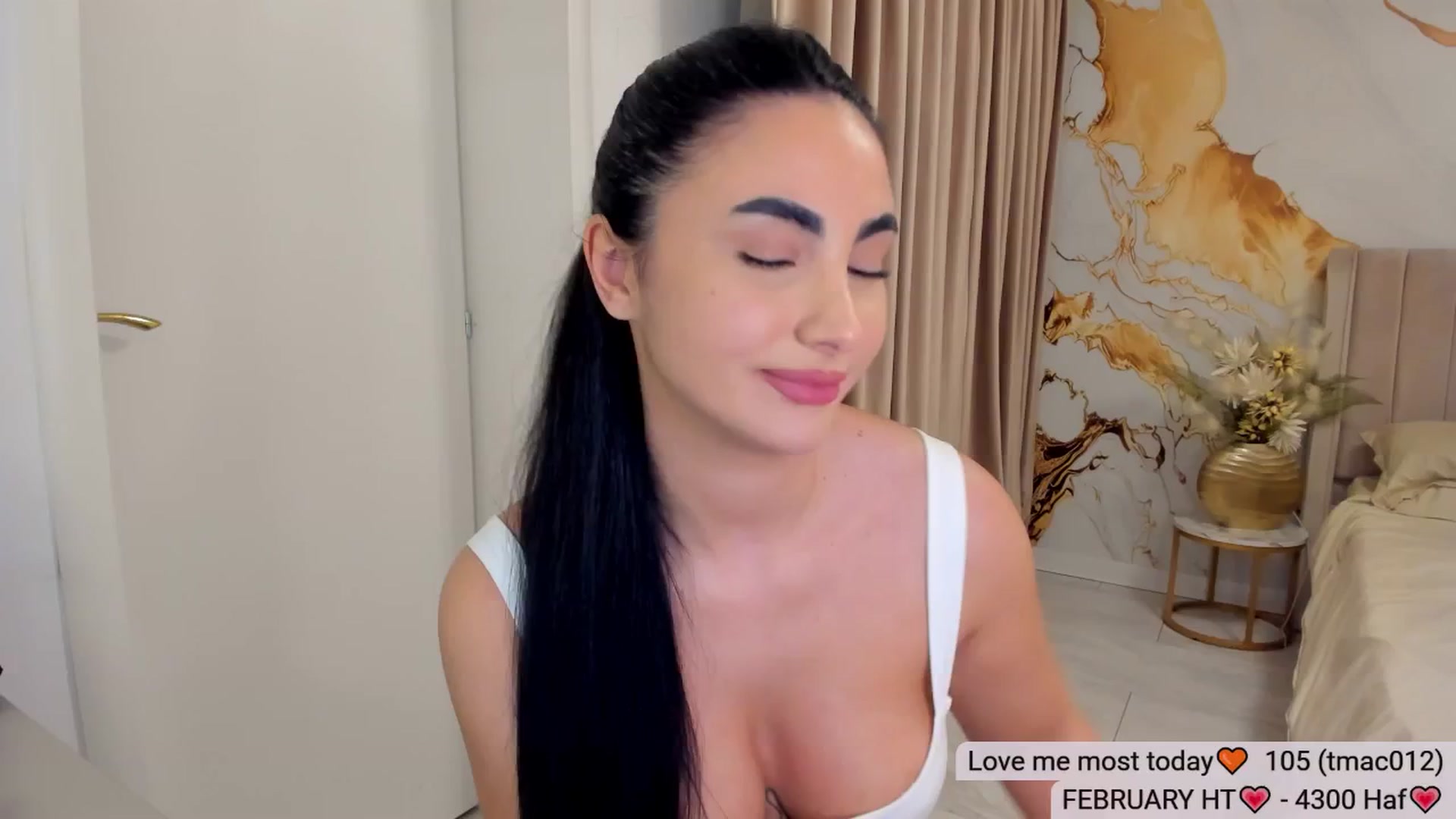 Gallery image thumbnail from DivineJass's myfreecams stream on, 02/07/2026, 16:25 image 9 of 20