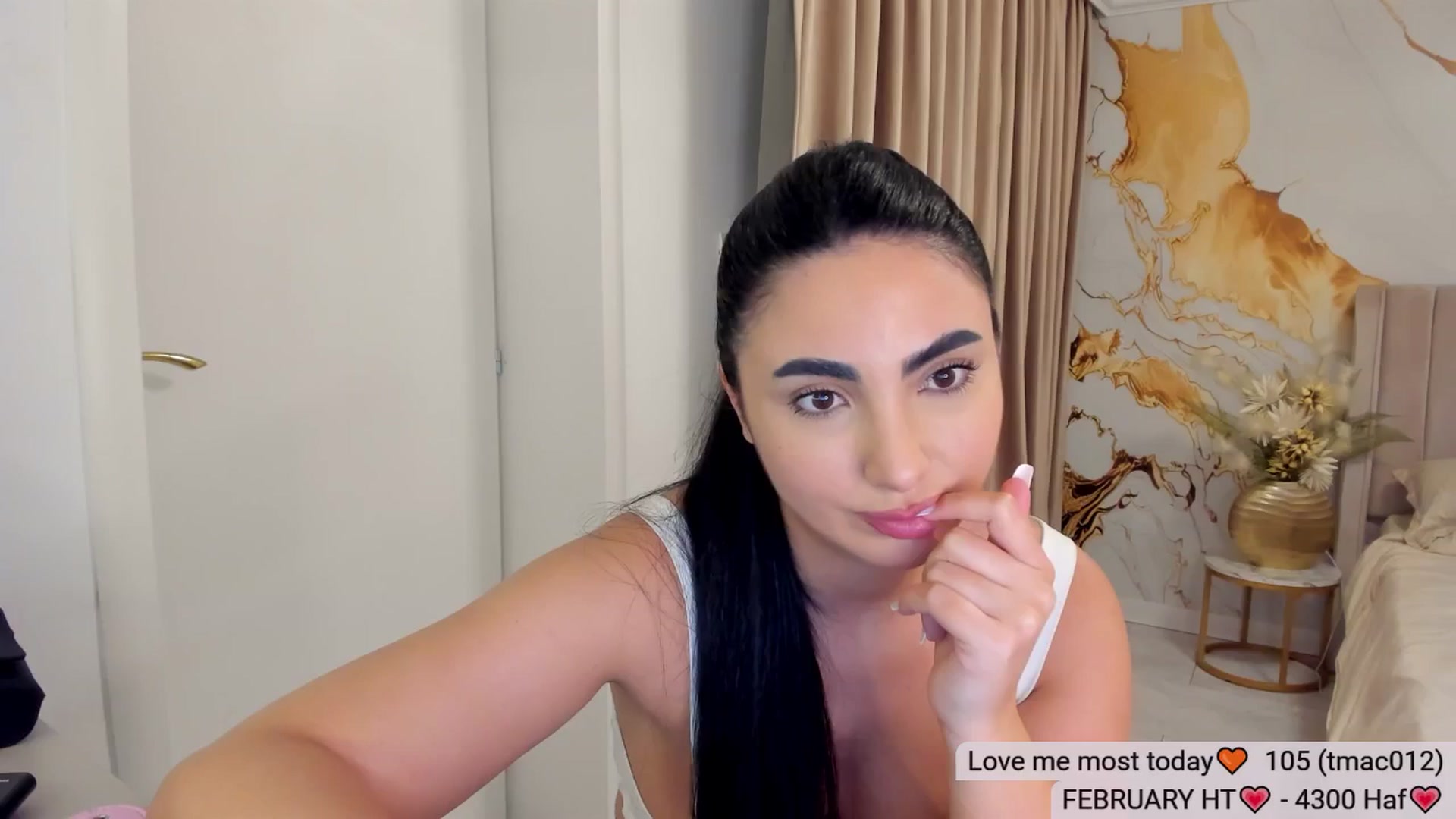 Gallery image thumbnail from DivineJass's myfreecams stream on, 02/07/2026, 16:25 image 16 of 20