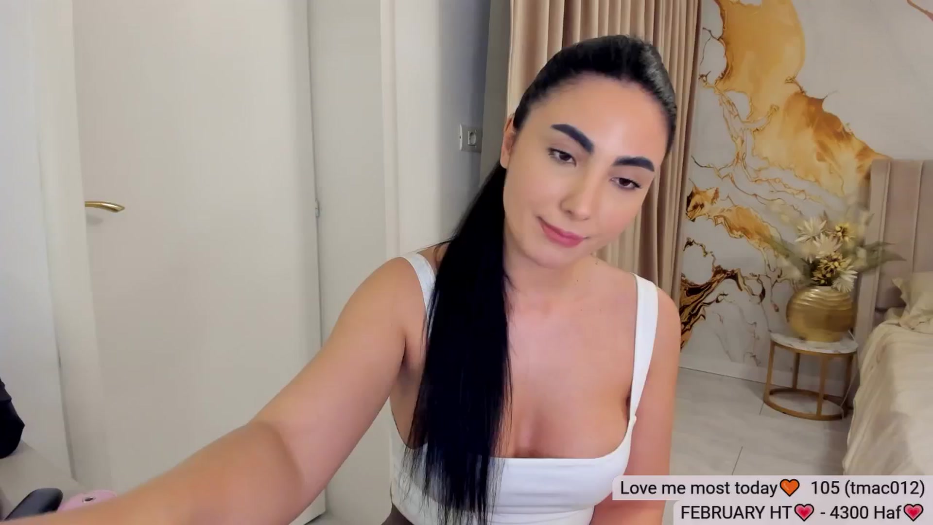 Gallery image thumbnail from DivineJass's myfreecams stream on, 02/07/2026, 16:25 image 11 of 20