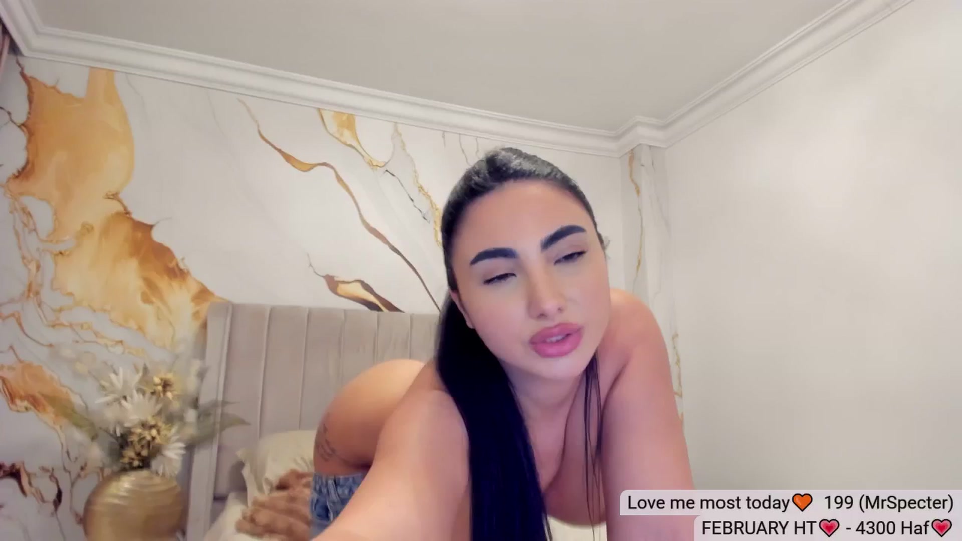 Gallery image thumbnail from DivineJass's myfreecams stream on, 02/07/2026, 17:33 image 14 of 20