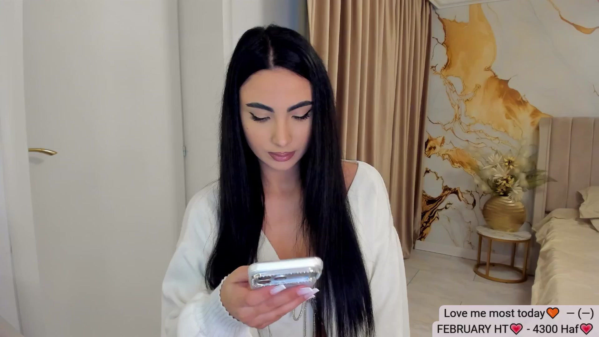Gallery image thumbnail from DivineJass's myfreecams stream on, 02/13/2026, 14:35 image 1 of 20