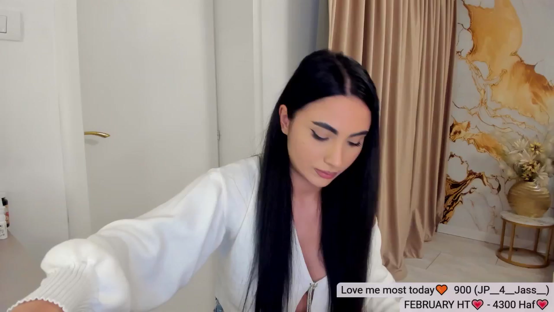 Gallery image thumbnail from DivineJass's myfreecams stream on, 02/13/2026, 14:35 image 14 of 20