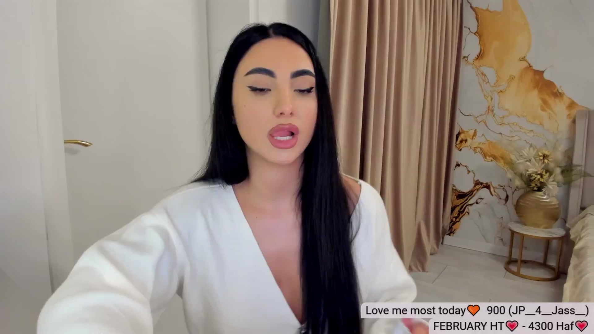 Gallery image thumbnail from DivineJass's myfreecams stream on, 02/13/2026, 14:35 image 17 of 20