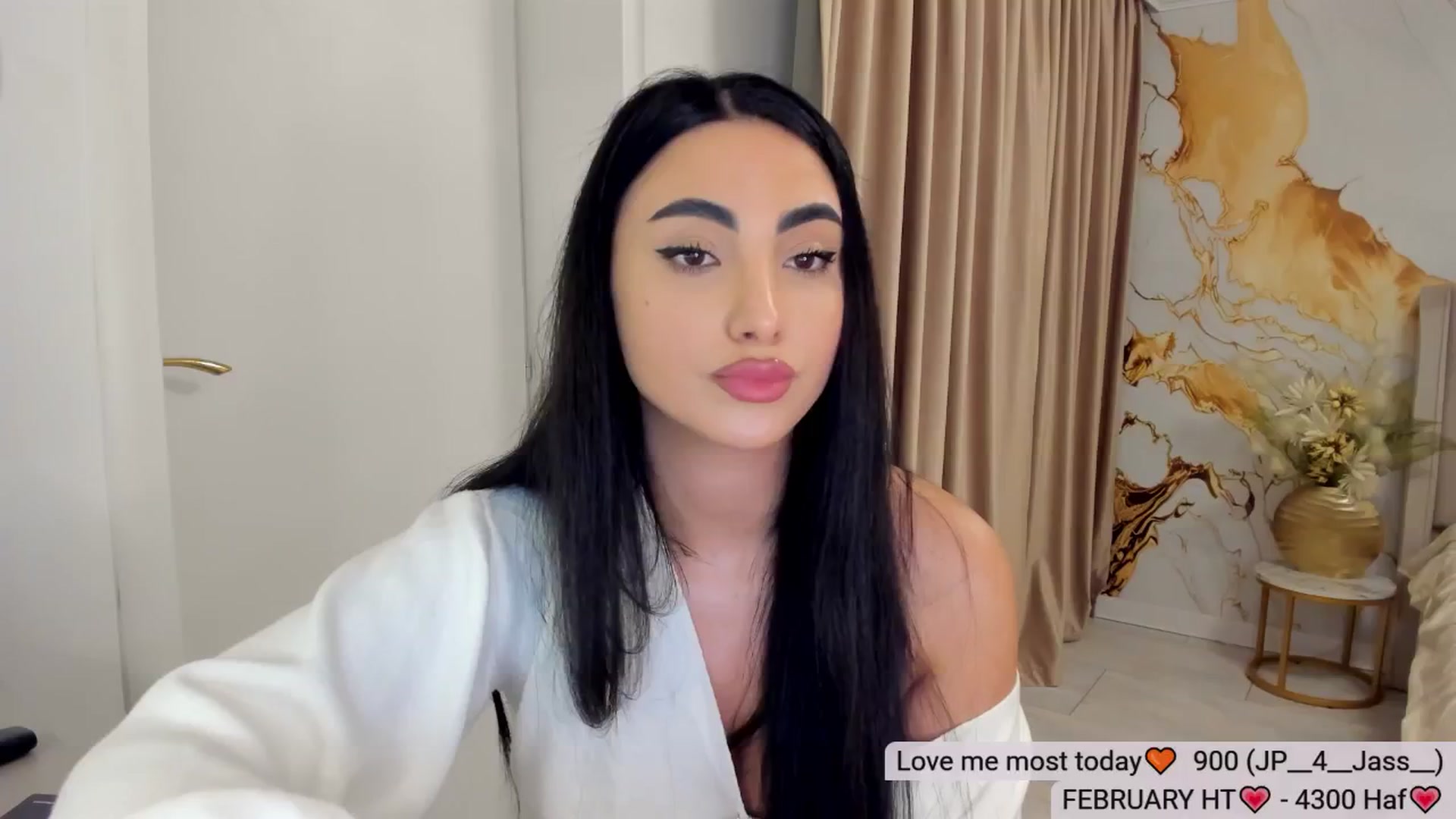 Gallery image thumbnail from DivineJass's myfreecams stream on, 02/13/2026, 15:14 image 13 of 20