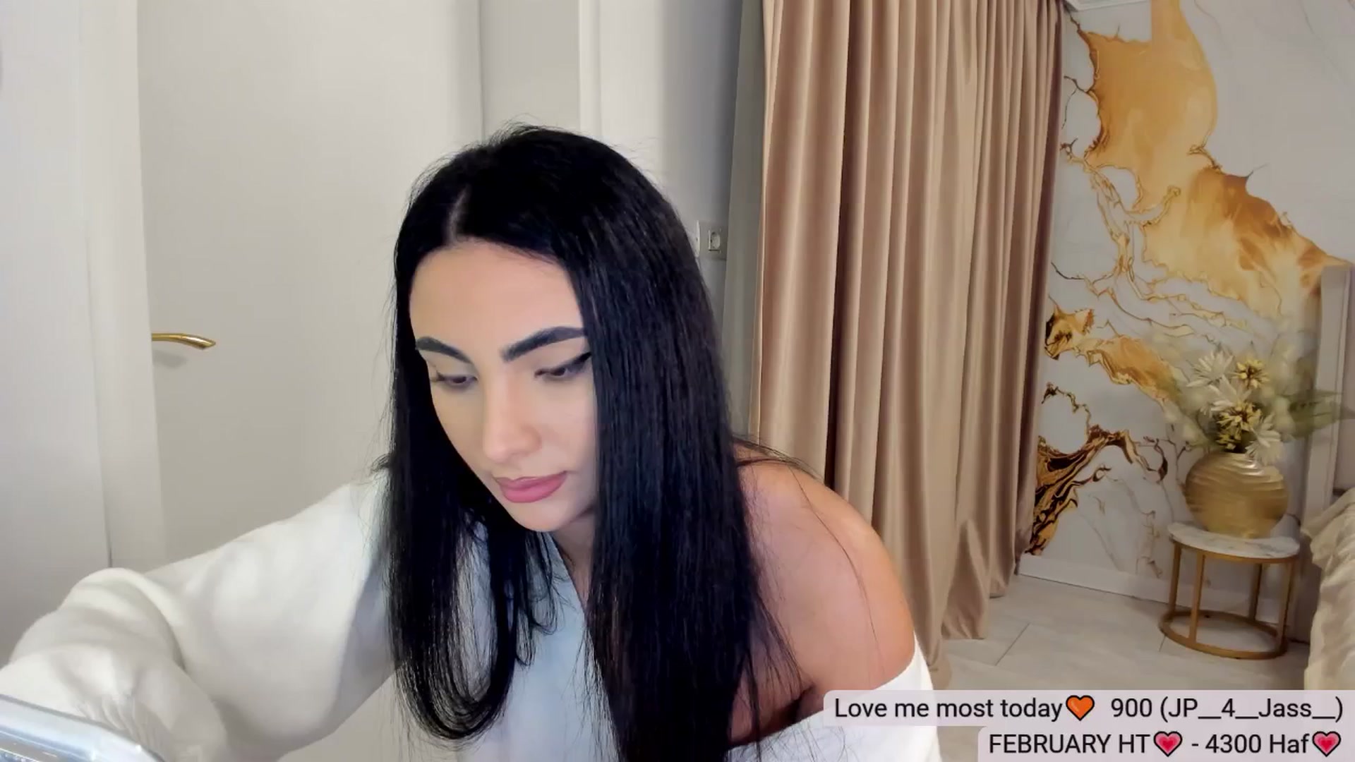 Gallery image thumbnail from DivineJass's myfreecams stream on, 02/13/2026, 15:14 image 16 of 20