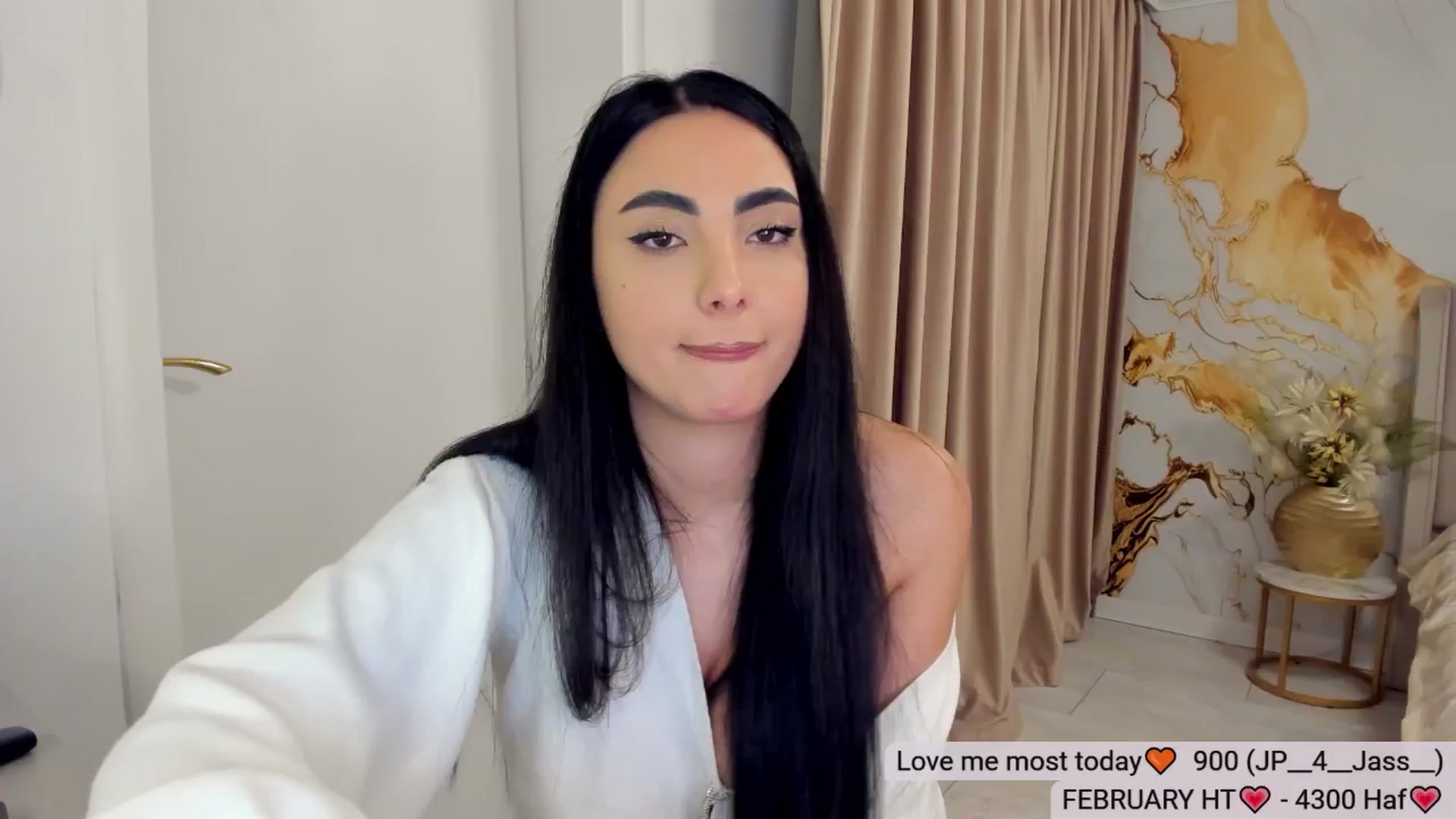 Gallery image thumbnail from DivineJass's myfreecams stream on, 02/13/2026, 15:14 image 17 of 20